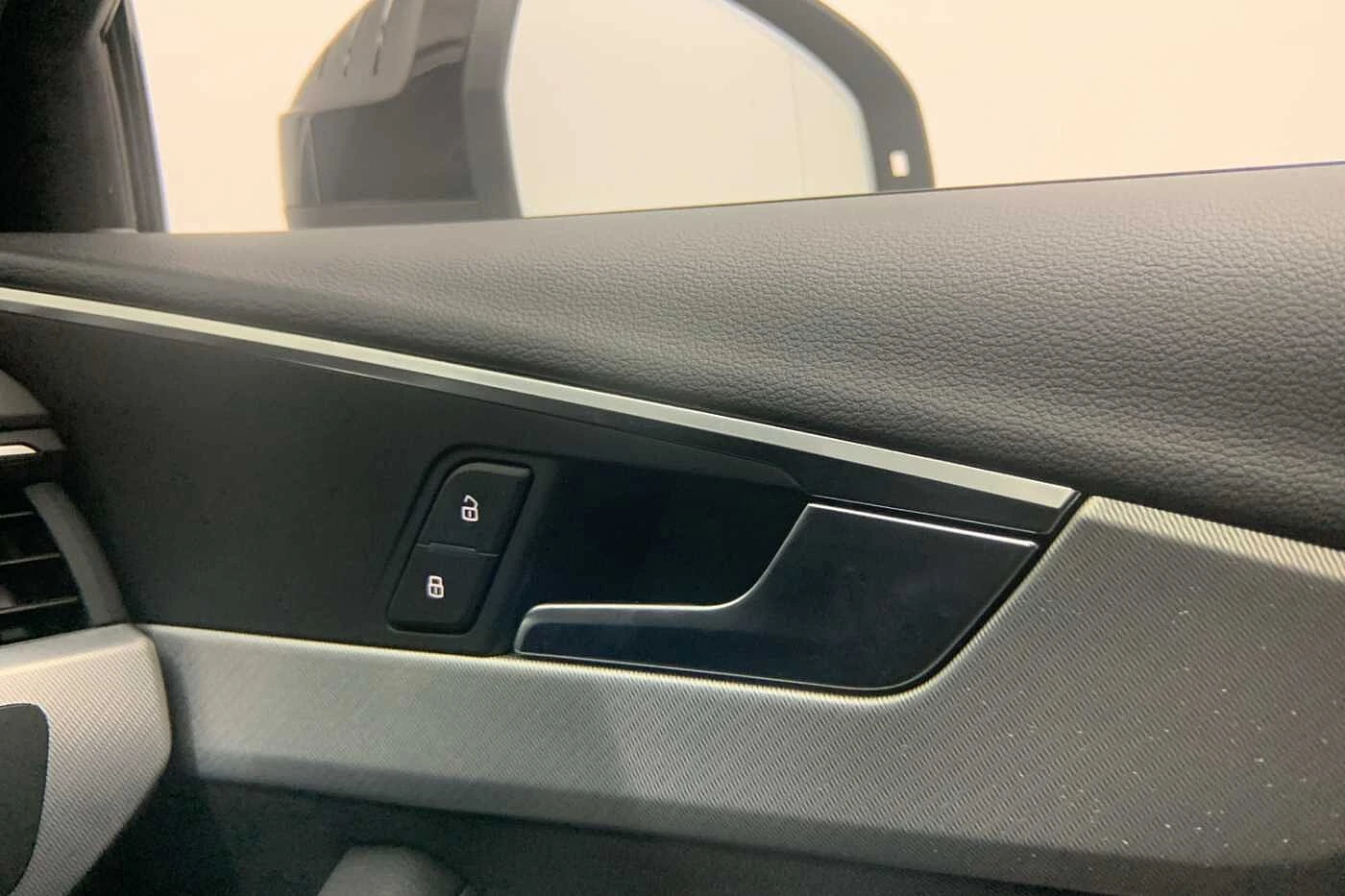 Audi-A4-image-24