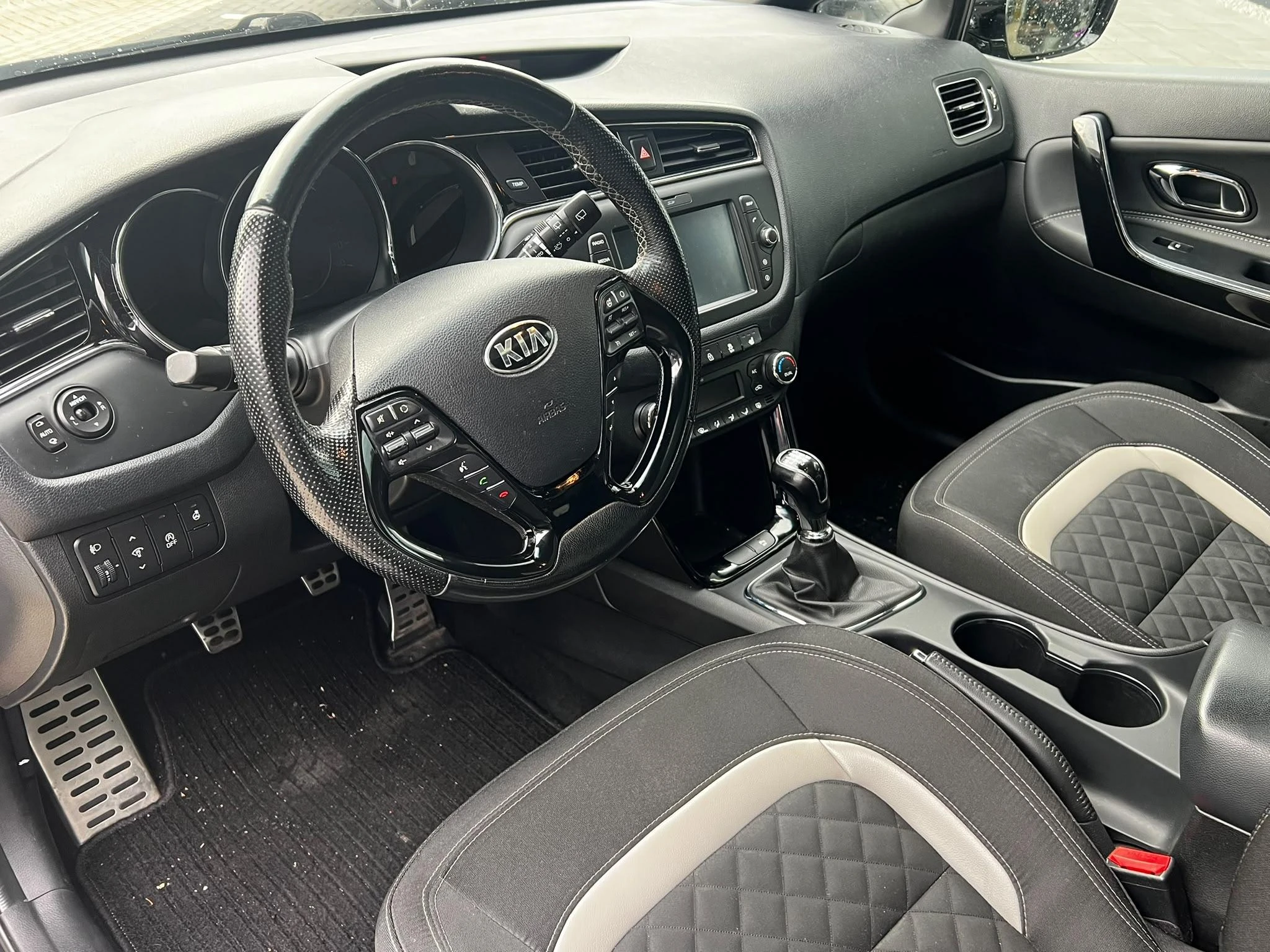 Kia-cee'd-image-2
