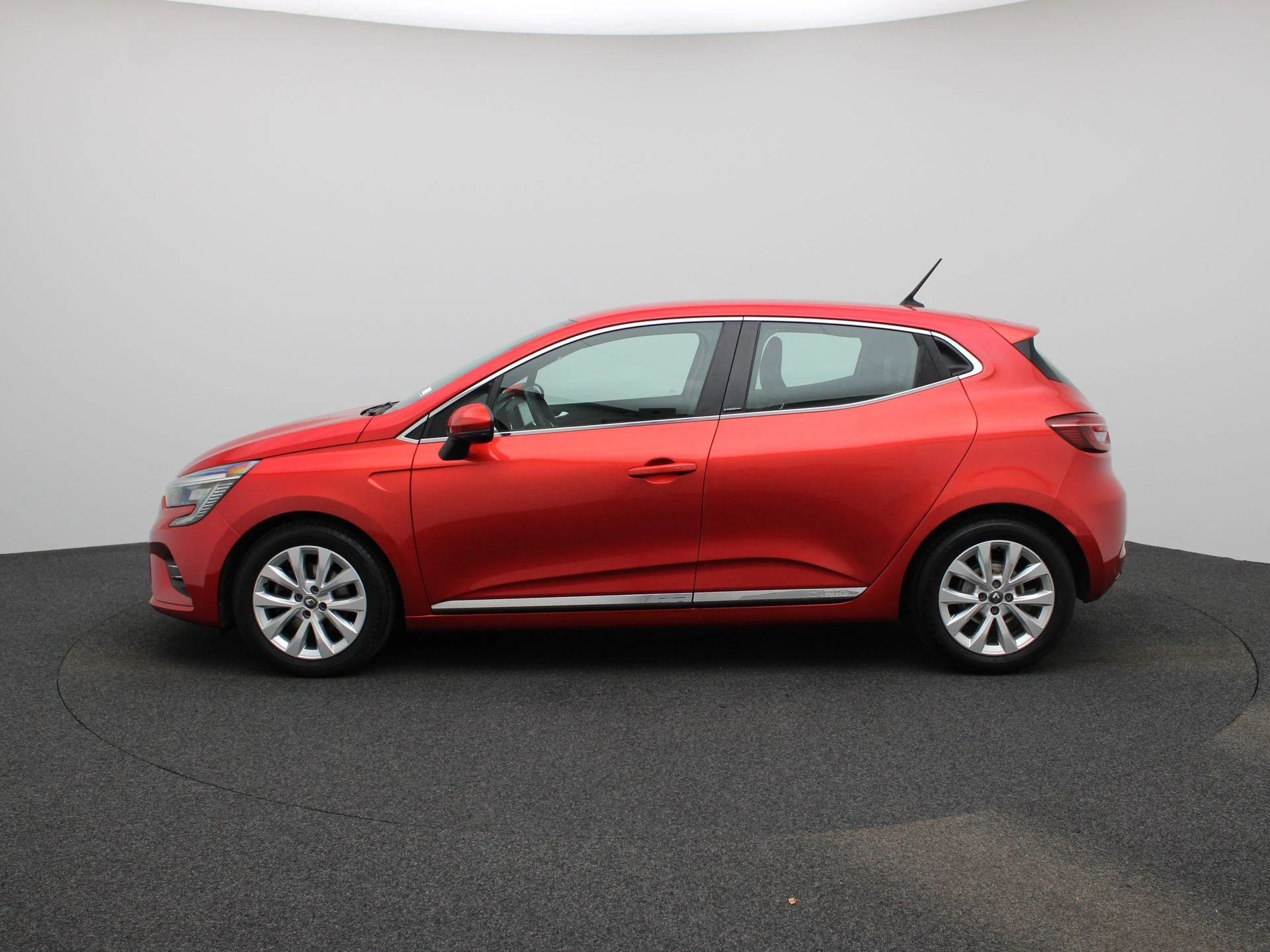 Renault-Clio-image-3