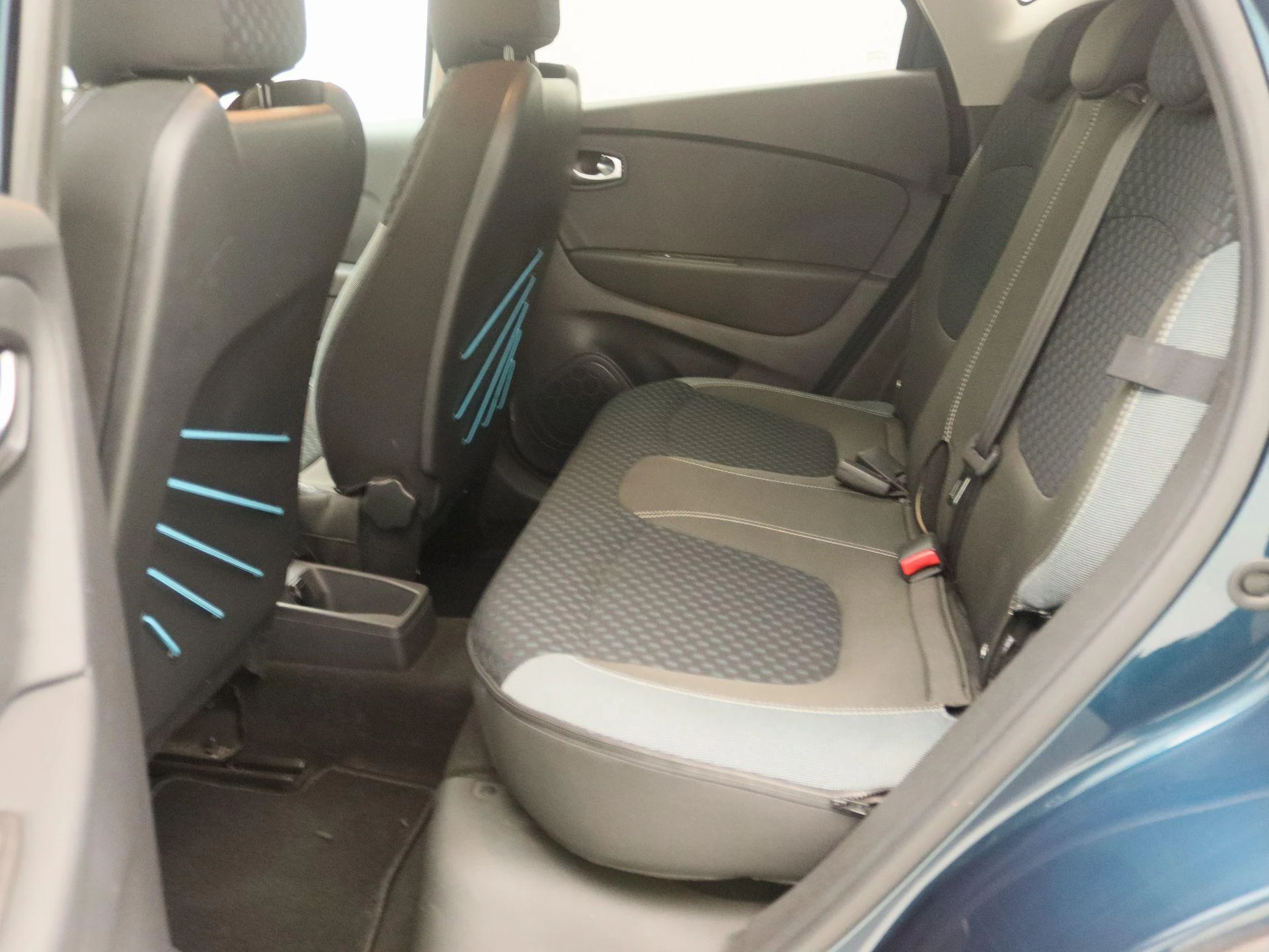 Renault-Captur-image-12