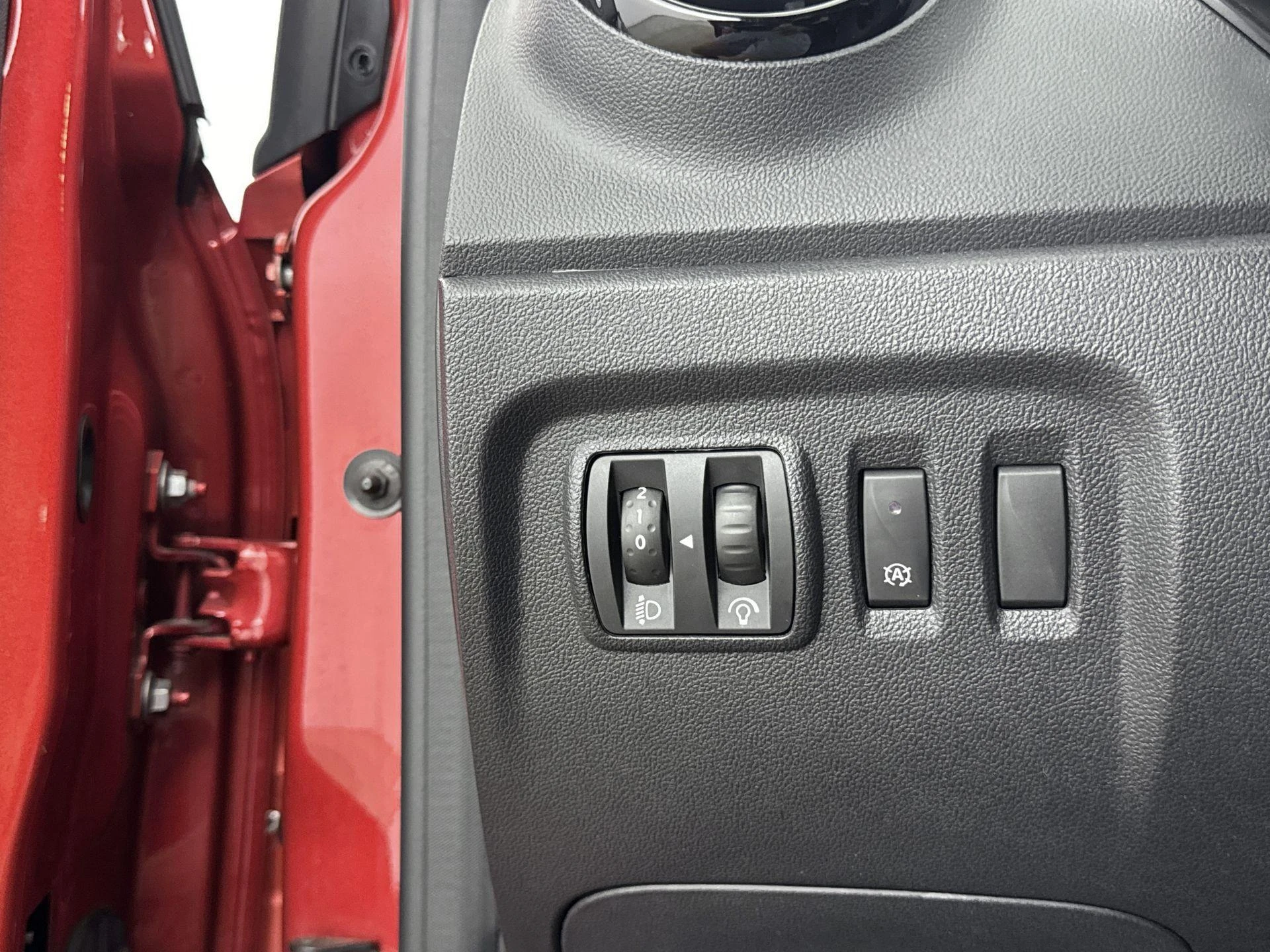 Renault-Captur-image-19