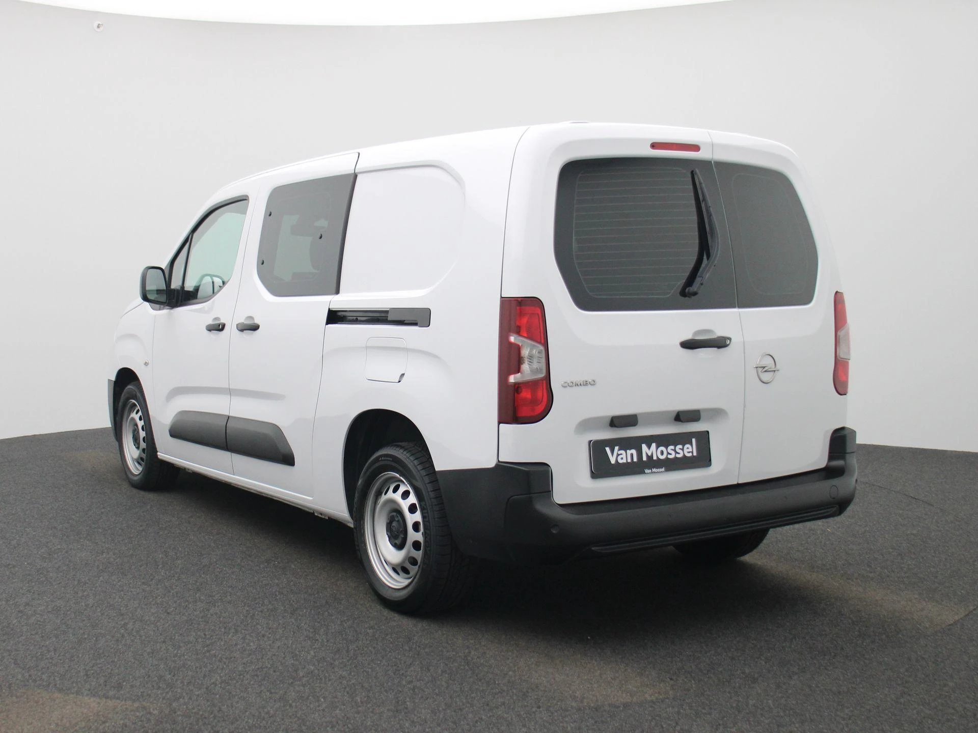Opel Combo DC L2H1 Heavy 1.5 Turbo D 130 S/S AT8