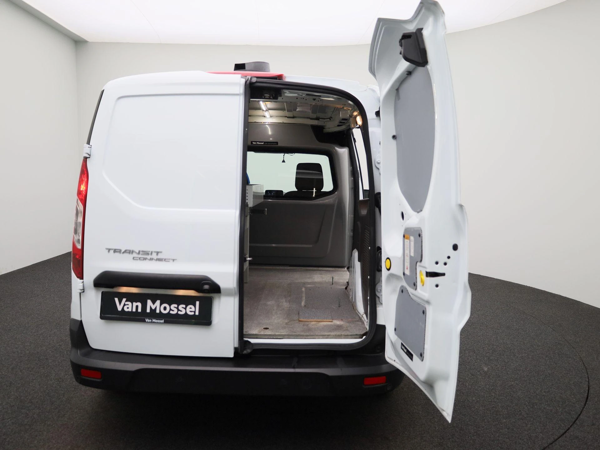 Ford-Transit Connect-image-32