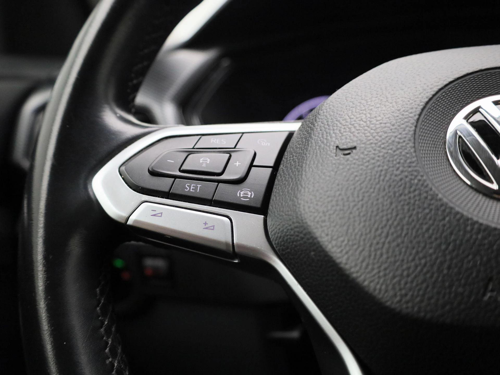 Volkswagen-T-Cross-image-18