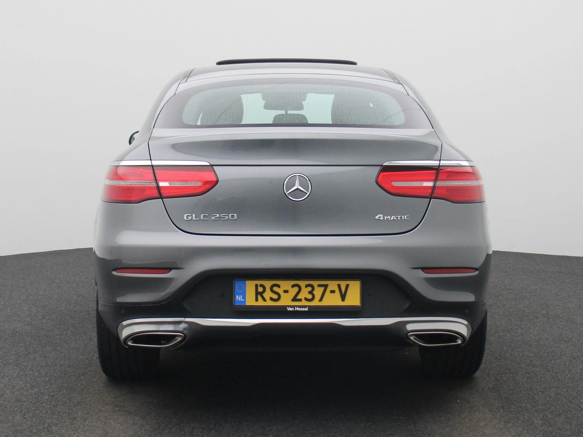 Mercedes-Benz-GLC-image-4