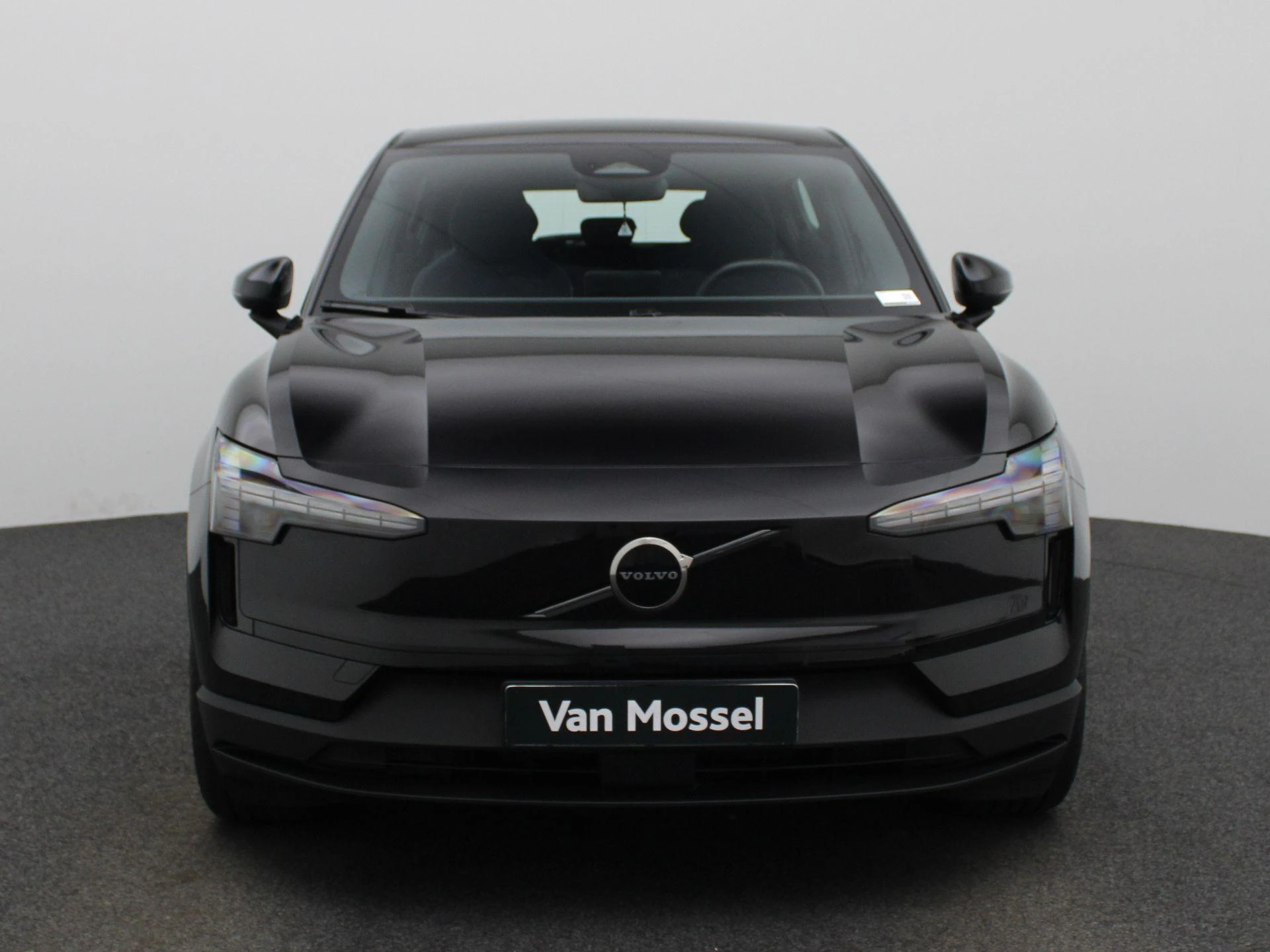 Volvo-EX30-image-4