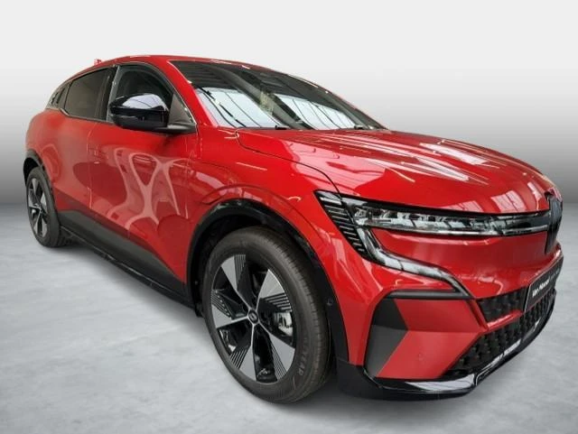 Renault-Megane E-Tech-image-2