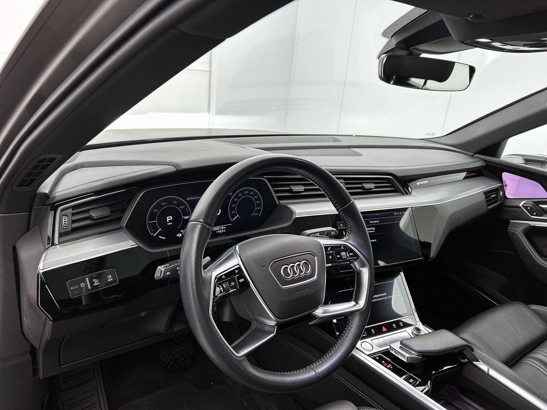 Audi-e-tron-image-11