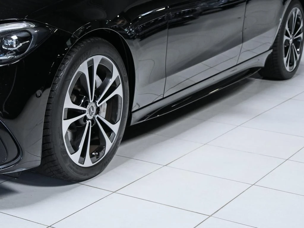 Mercedes-Benz-C-Klasse 220 d-image-5