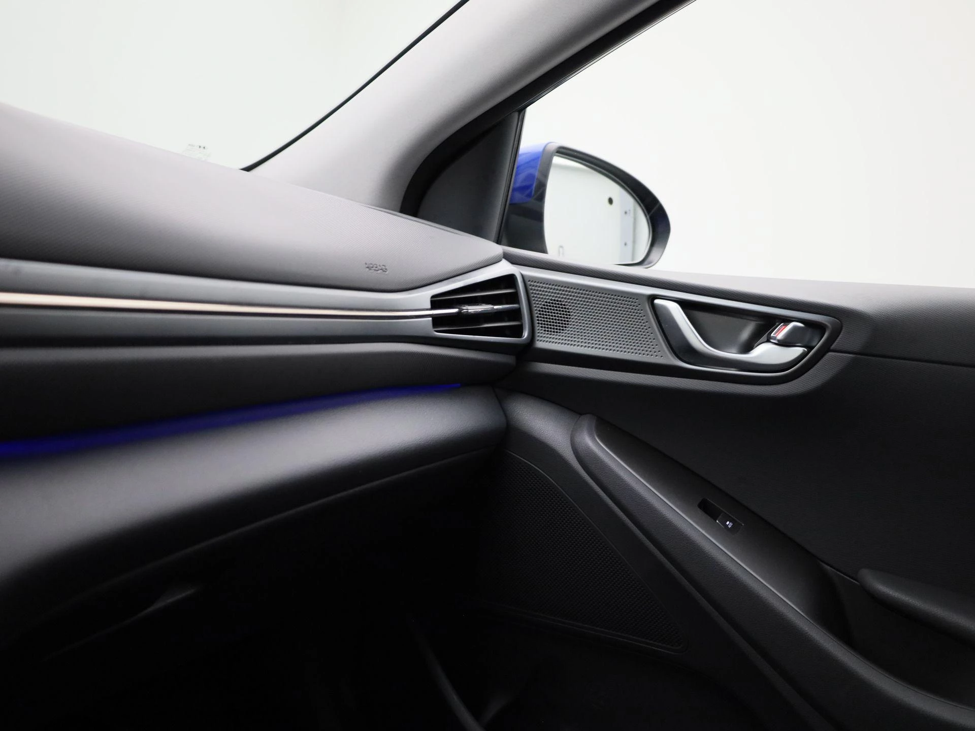 Hyundai-IONIQ-image-26