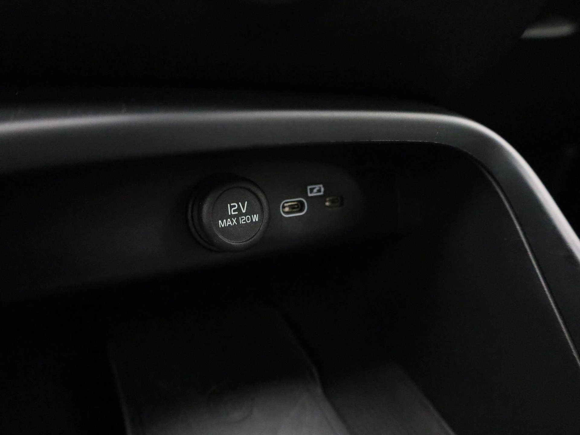 Volvo-XC40-image-20