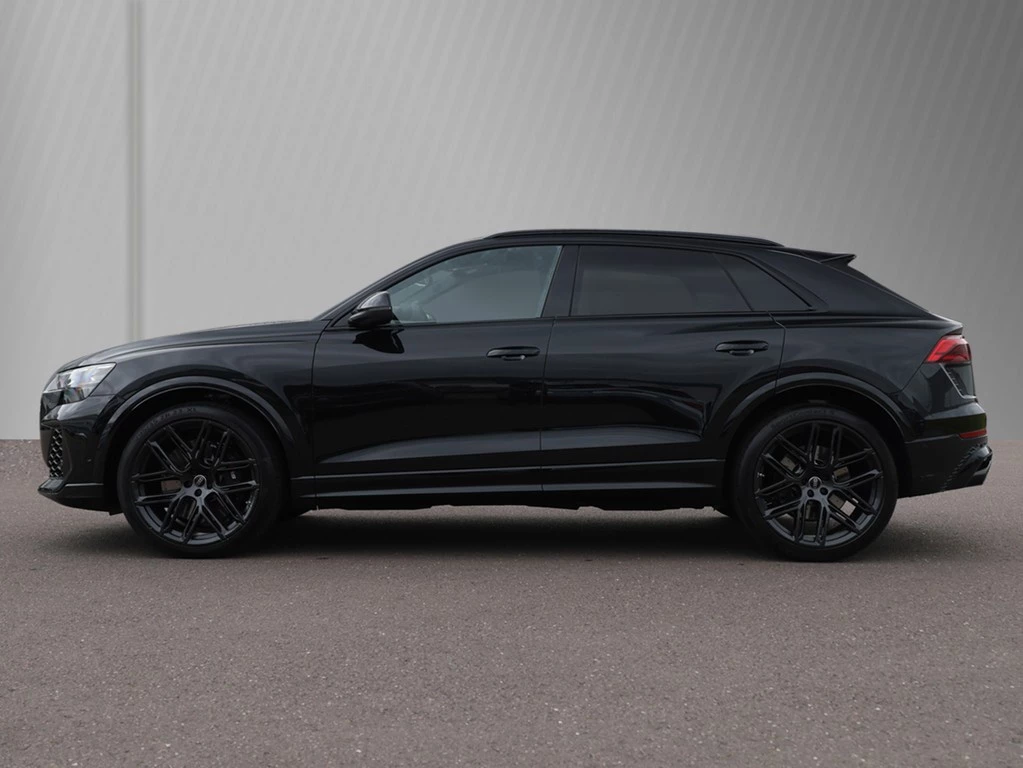 Audi RSQ8 SUV 441 kW tiptronic