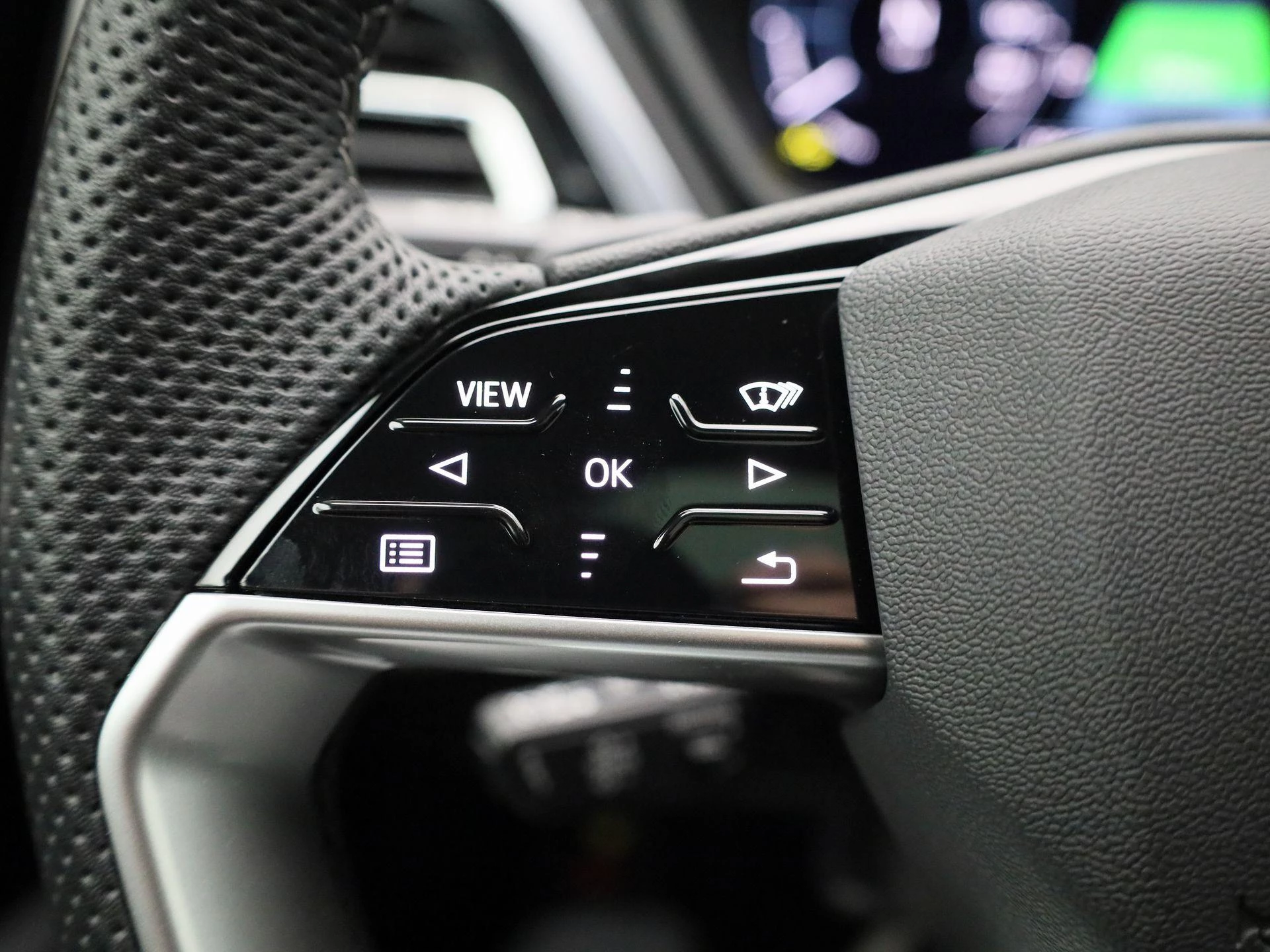 Audi-Q4 e-tron-image-20