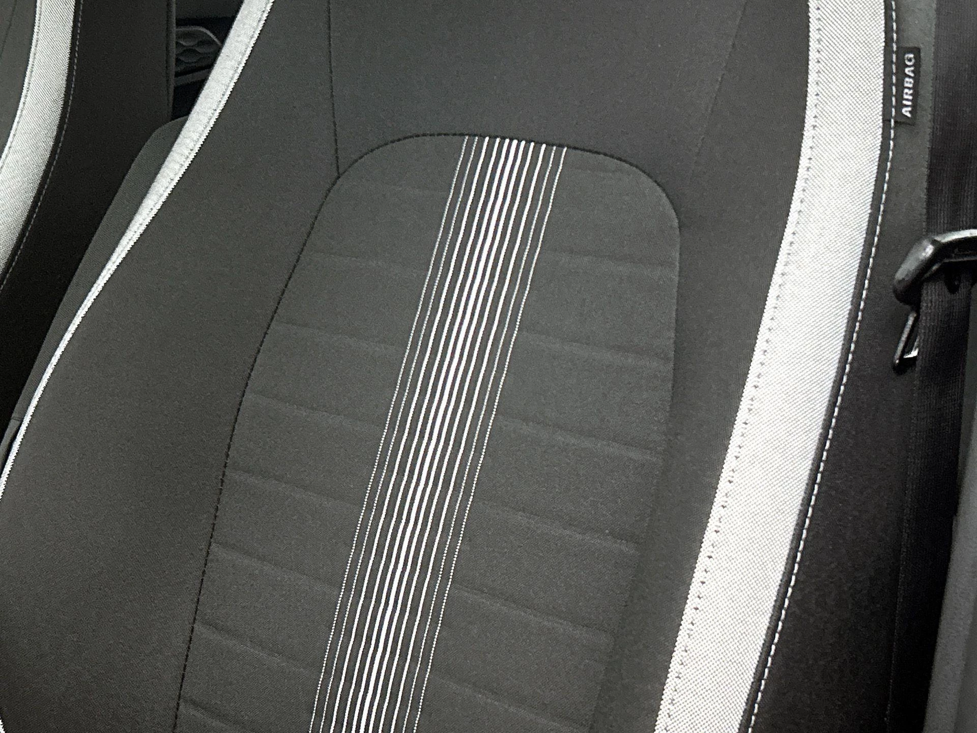 Hyundai-i10-image-11