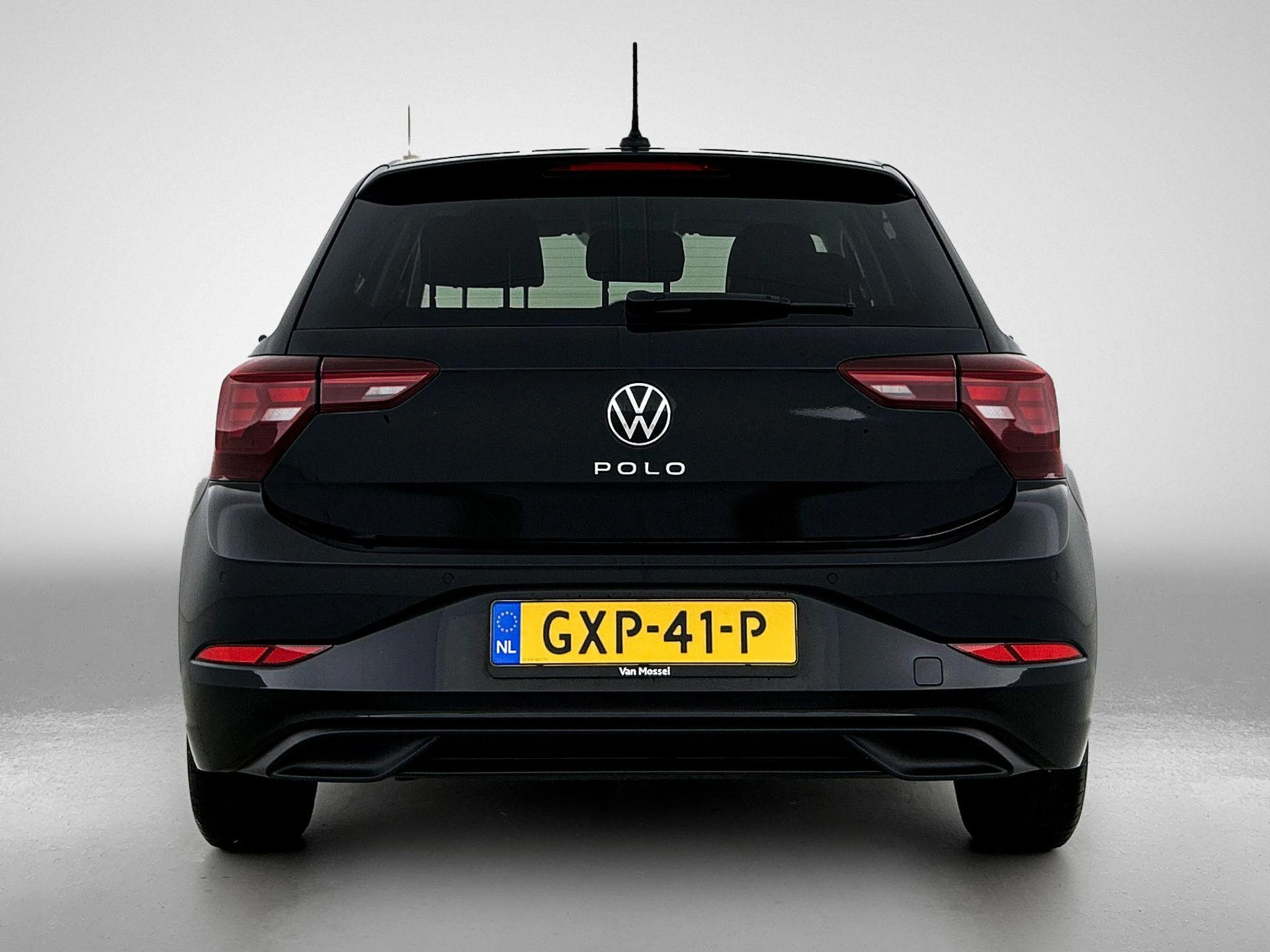 Volkswagen-Polo-image-2