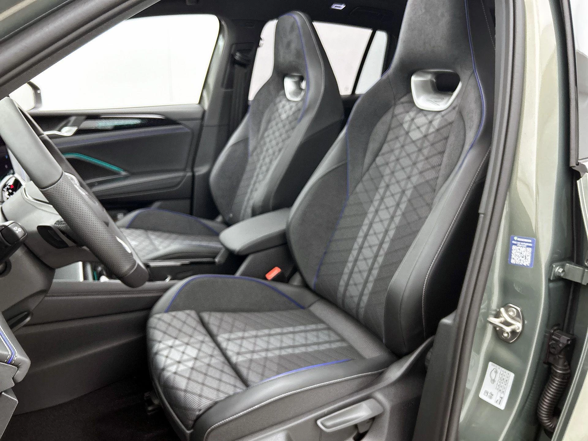 Volkswagen-Tiguan-image-43