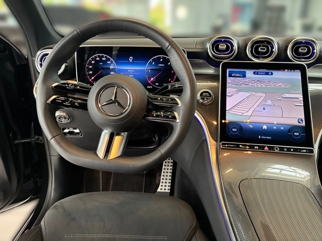 Mercedes-Benz-GLC 300 d-image-11