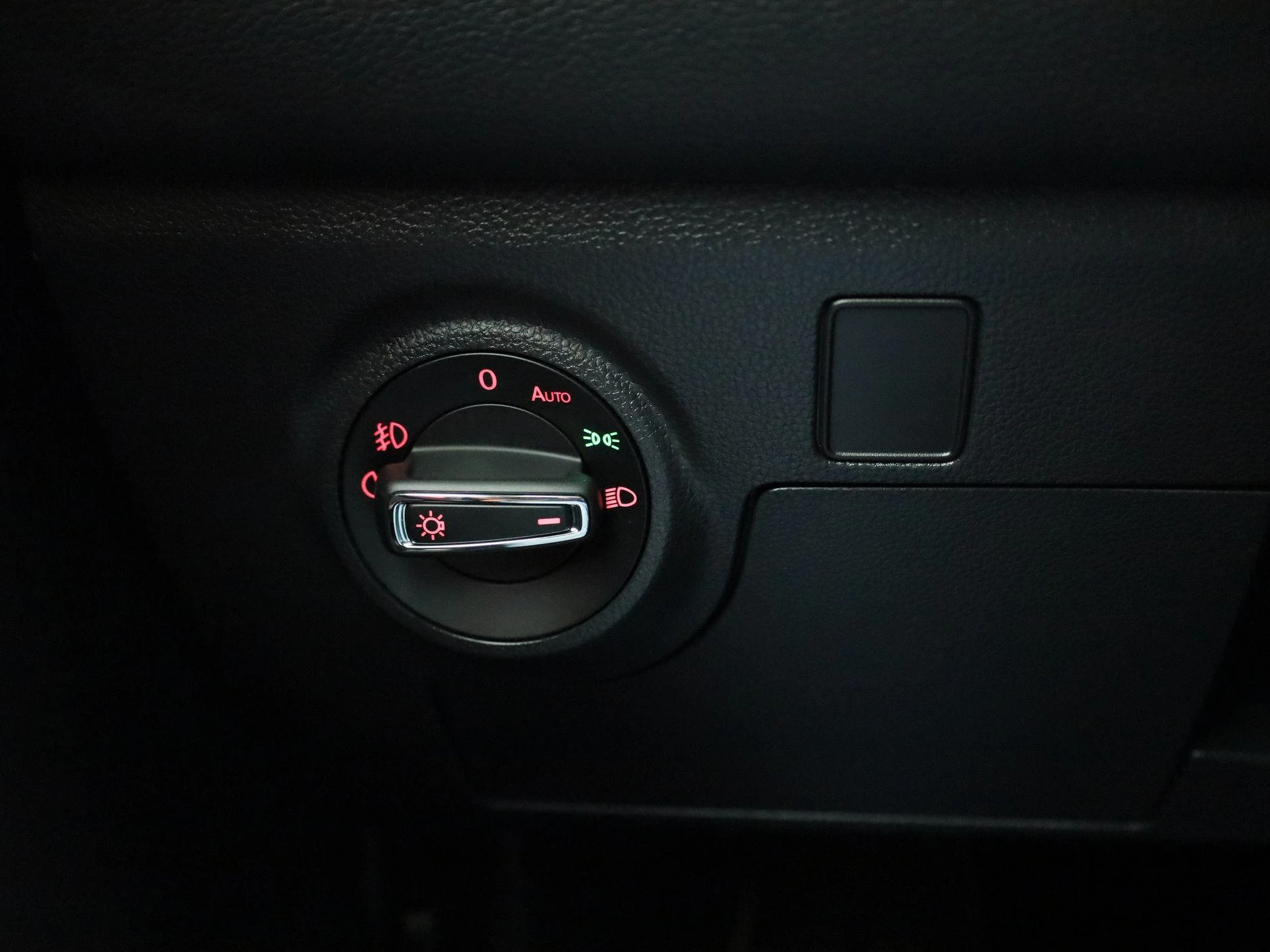 SEAT-Ibiza-image-24