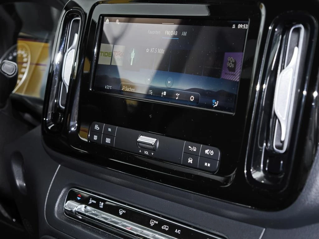 Mercedes-Benz-Vito 124-image-9