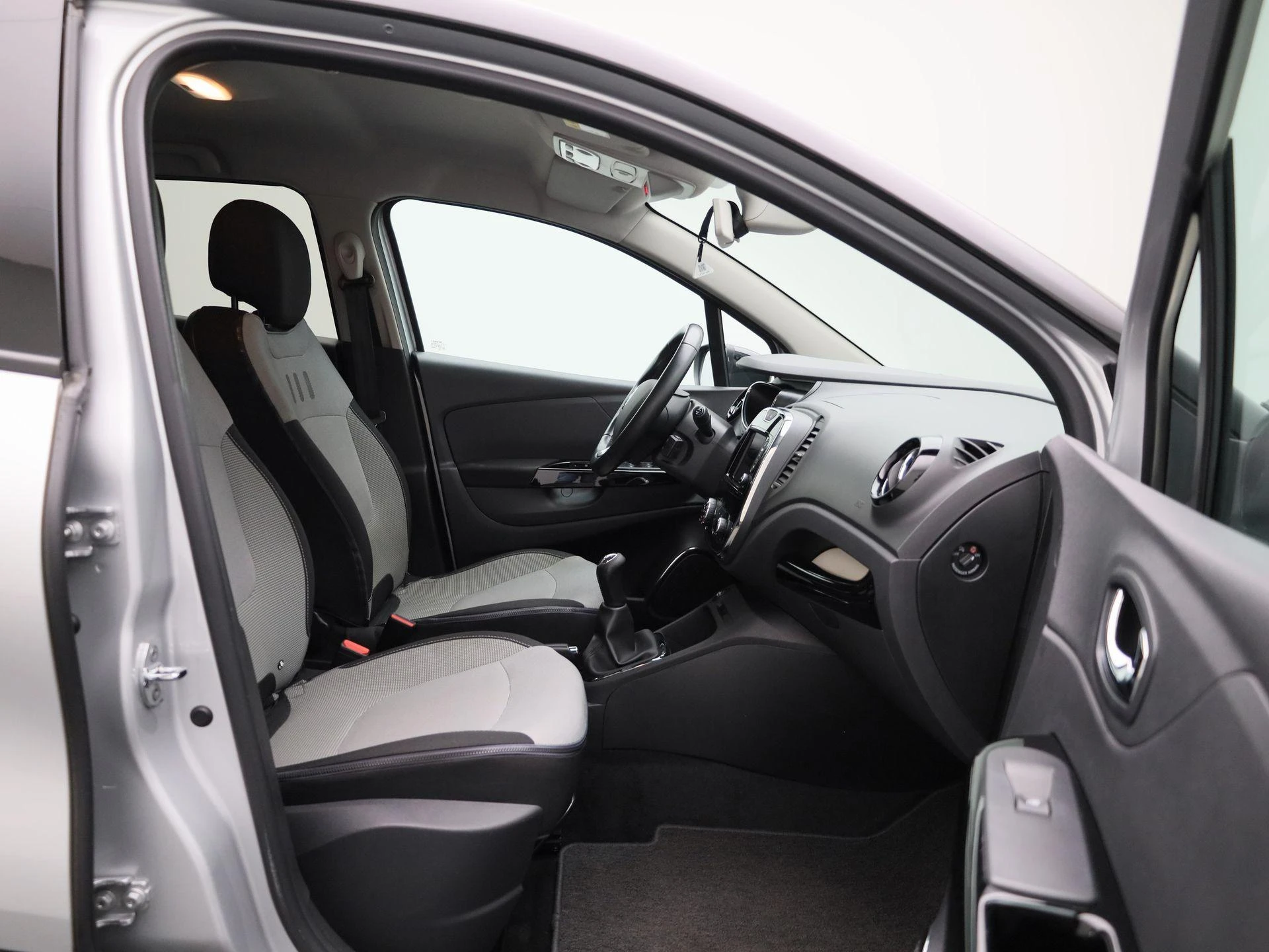 Renault-Captur-image-31