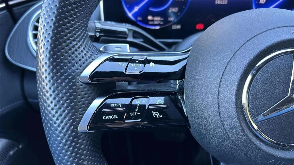 Mercedes-Benz-EQE-image-13