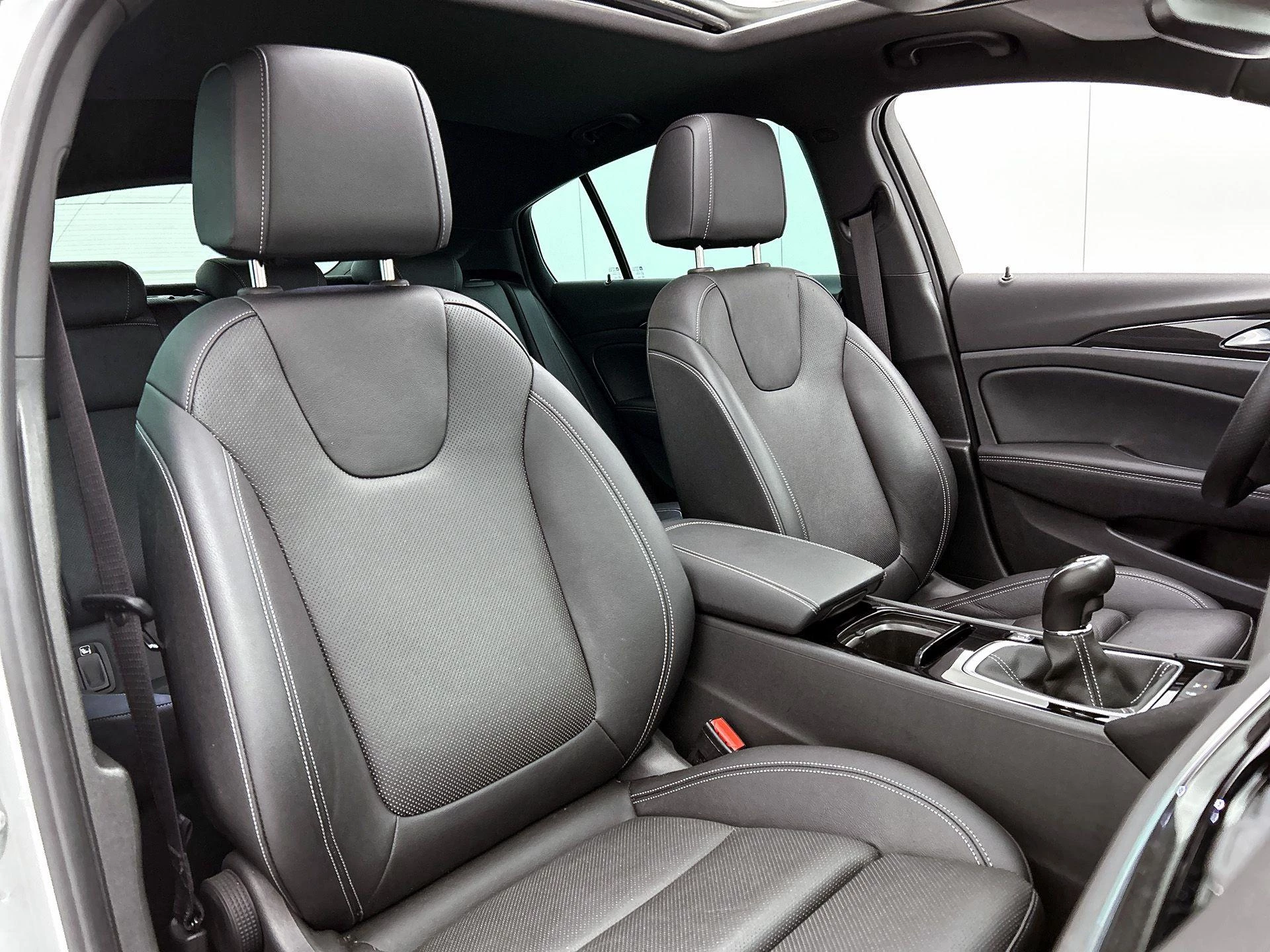 Opel-Insignia-image-36