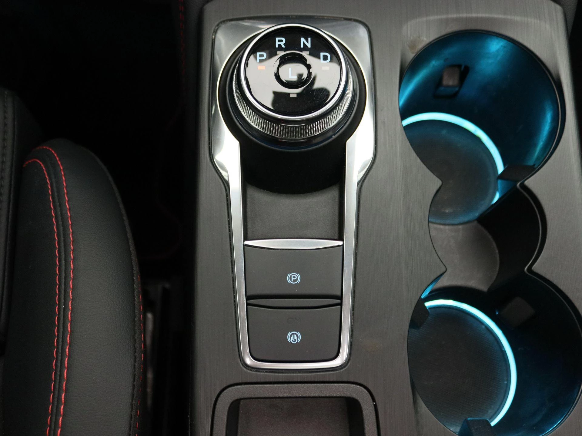 Ford-Kuga-image-11