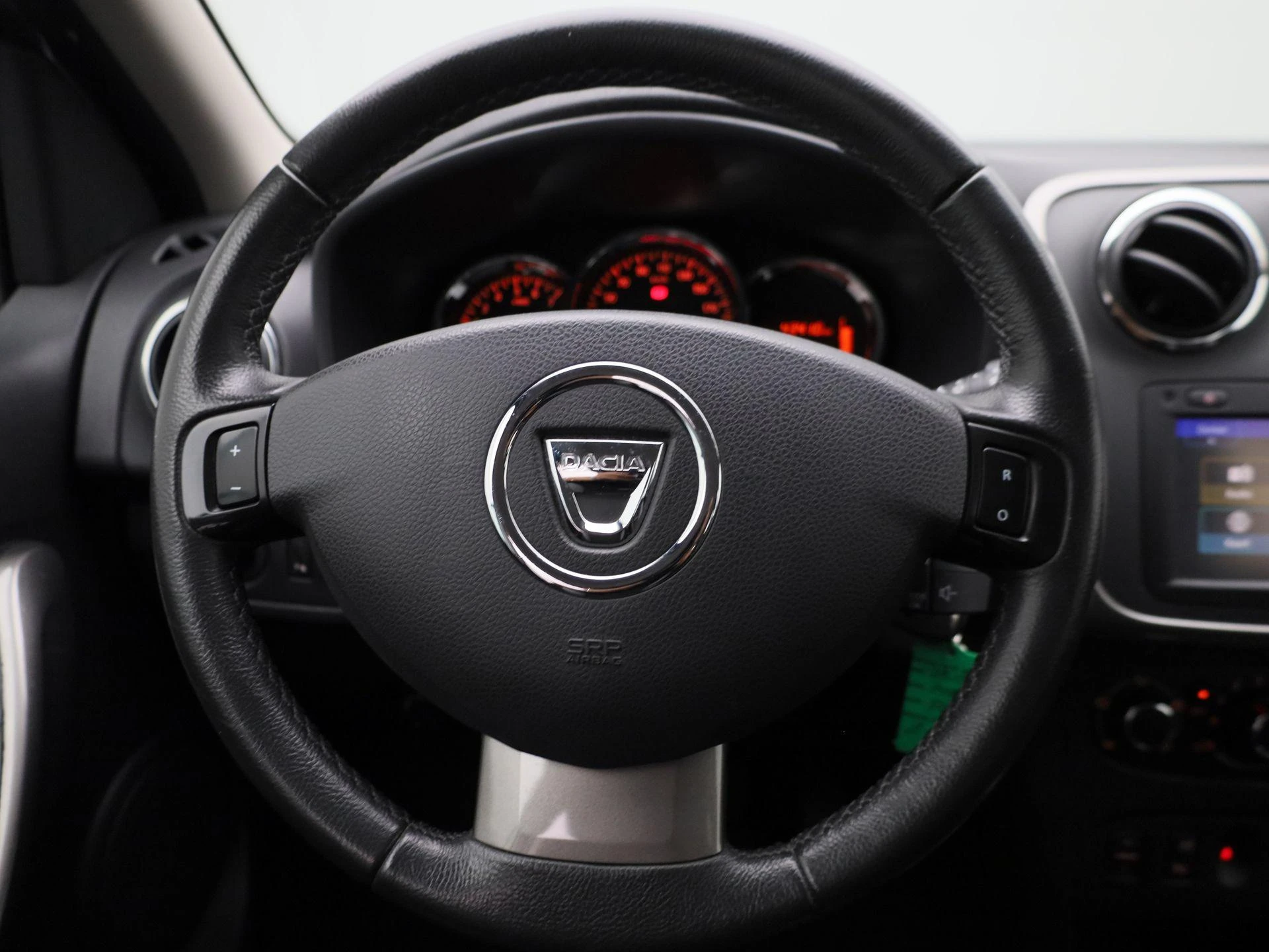 Dacia-Sandero Stepway-image-5