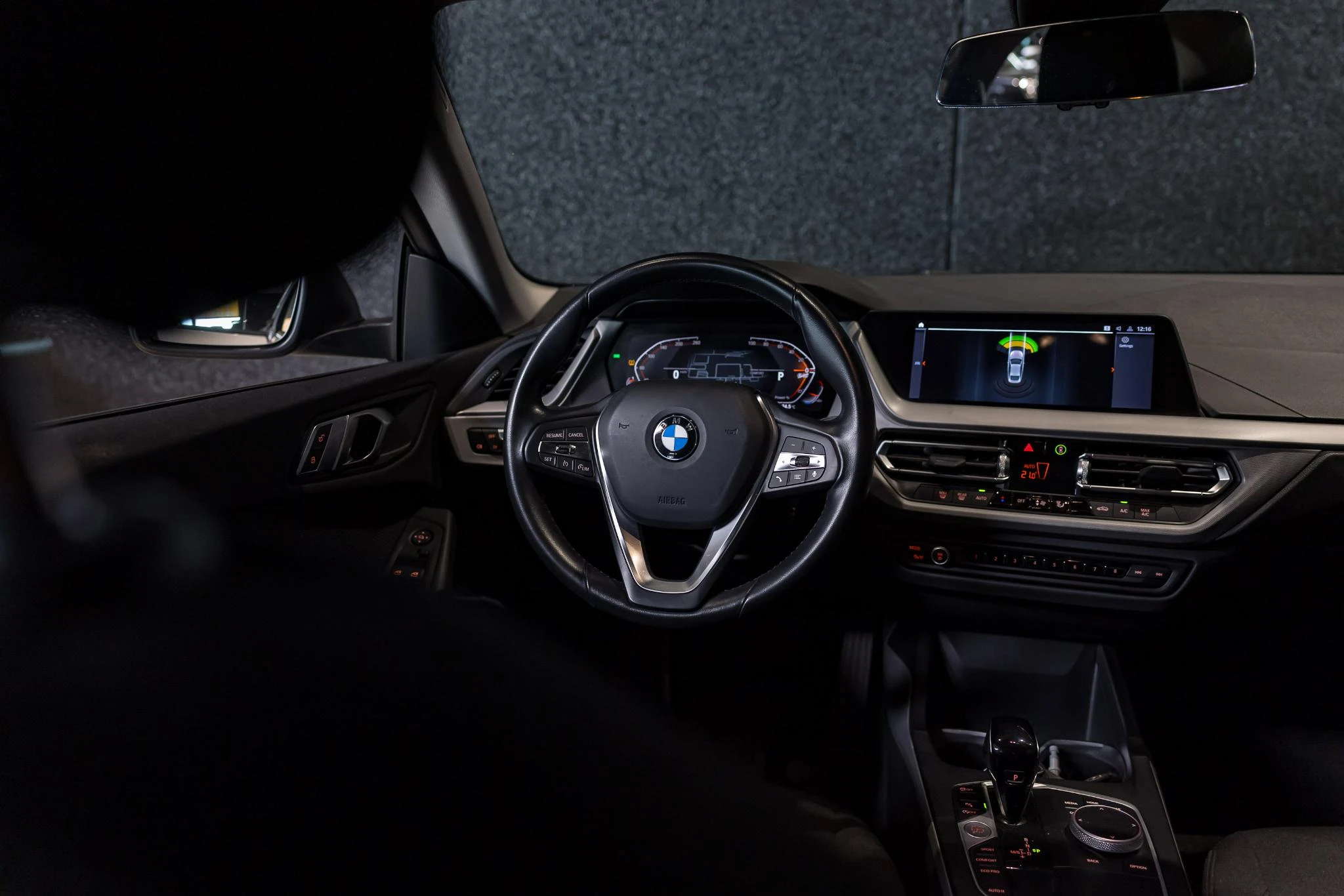 BMW-Série 2-image-10