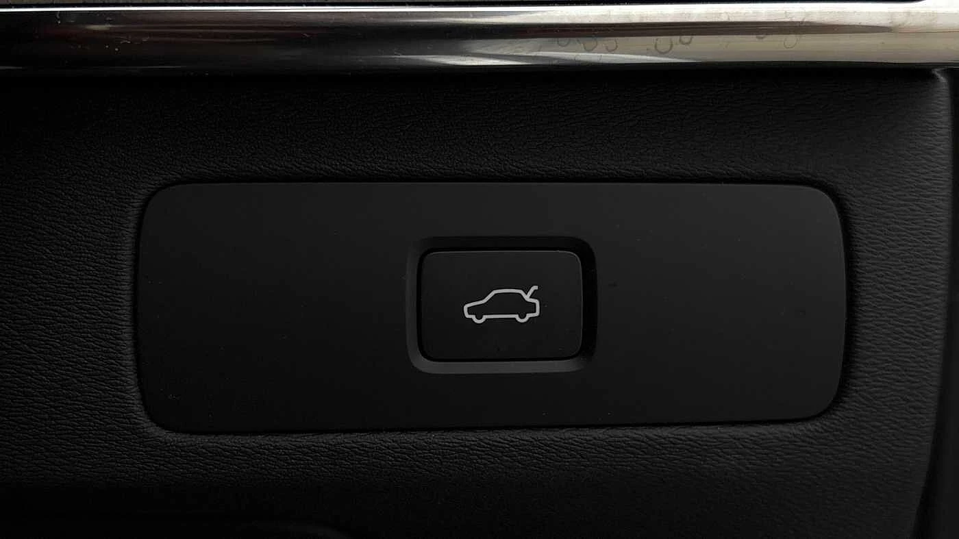 Volvo-XC90-image-28
