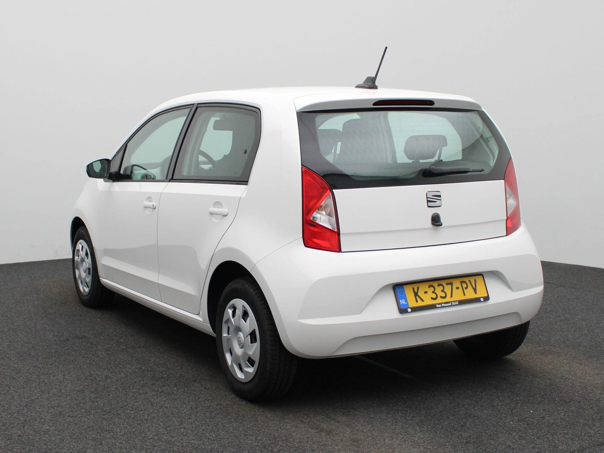 SEAT-Mii-image-1