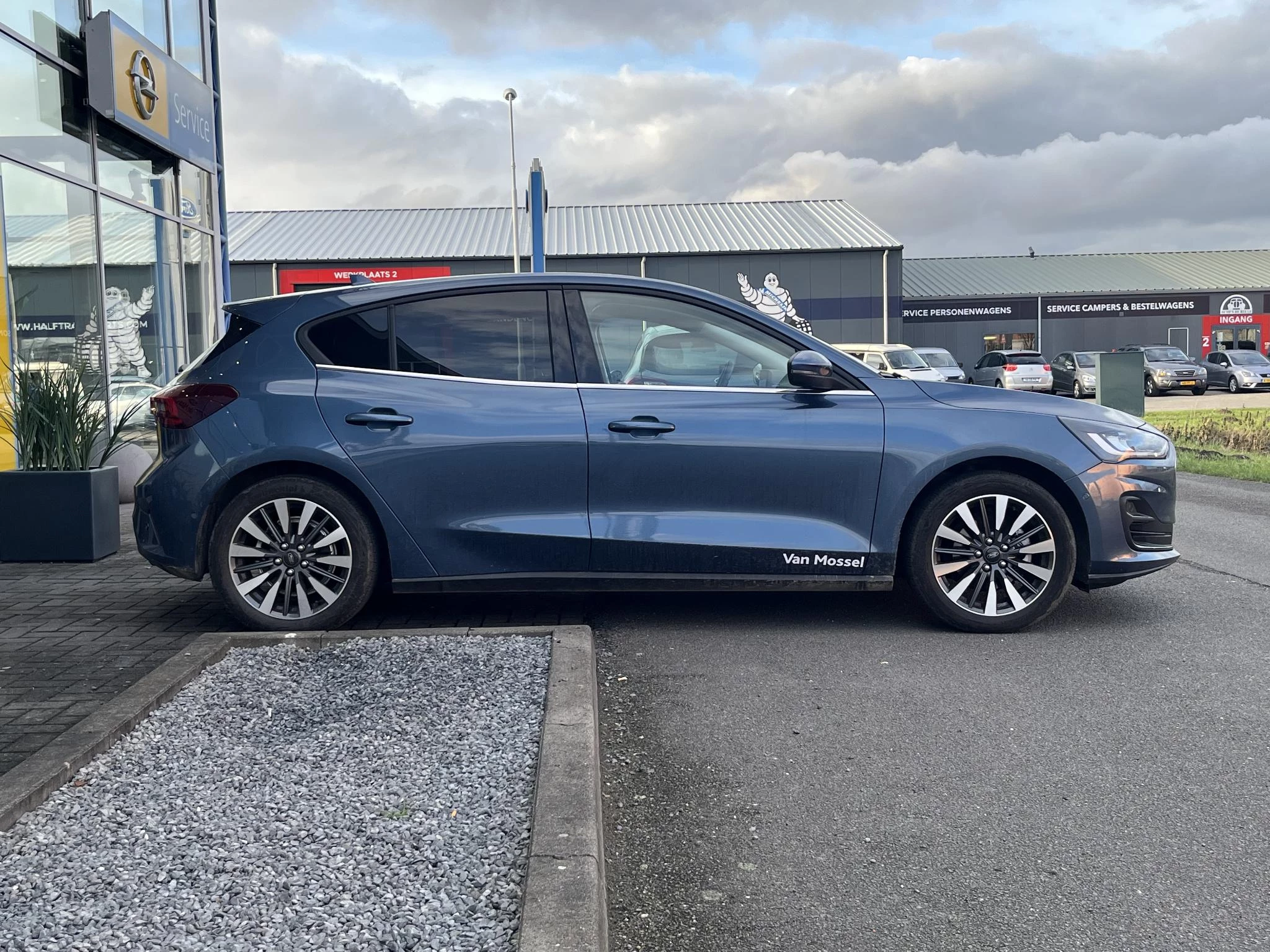 Ford Focus 1.0 EcoBoost Hybrid Titanium X