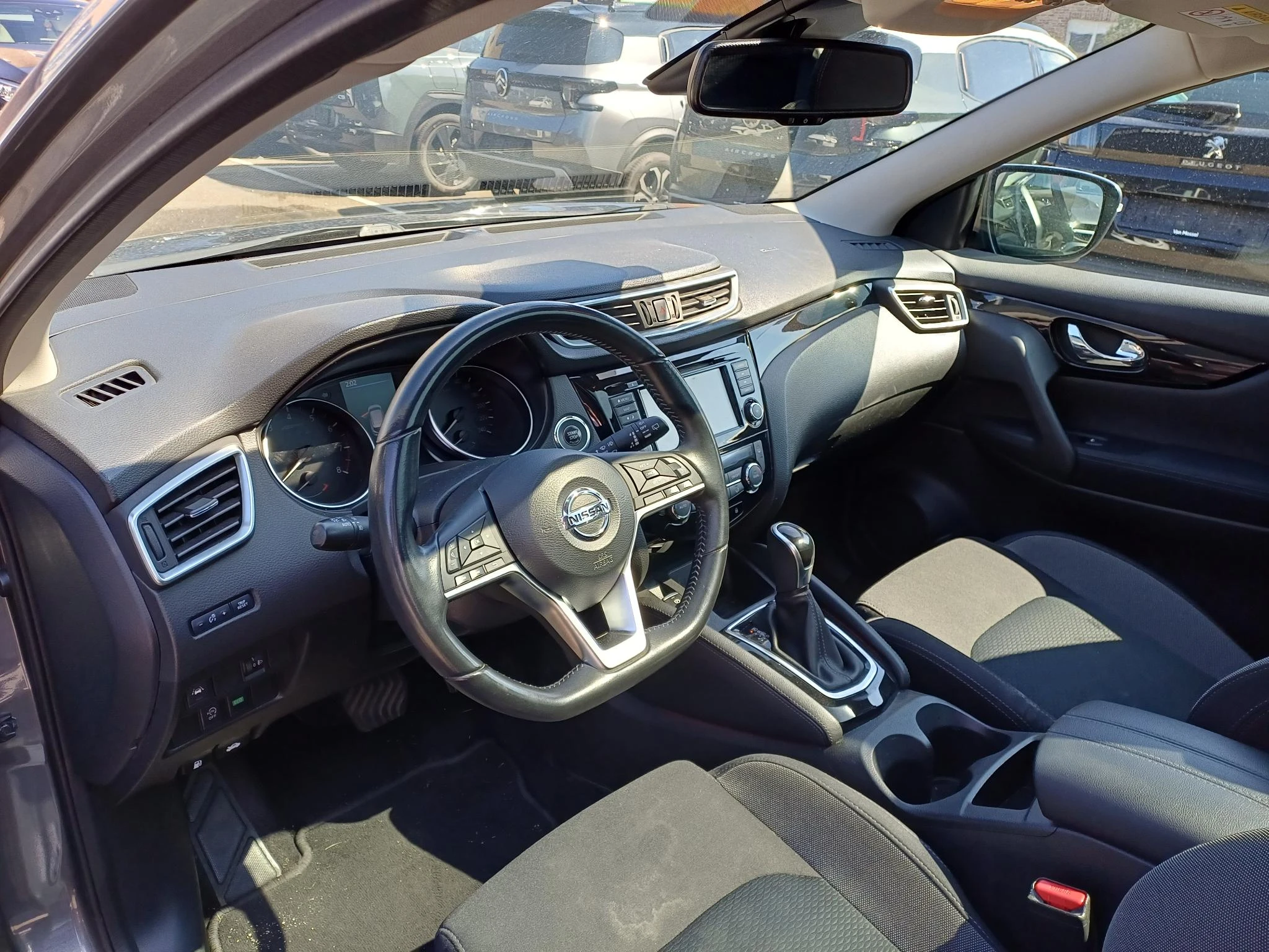 Nissan-QASHQAI-image-7