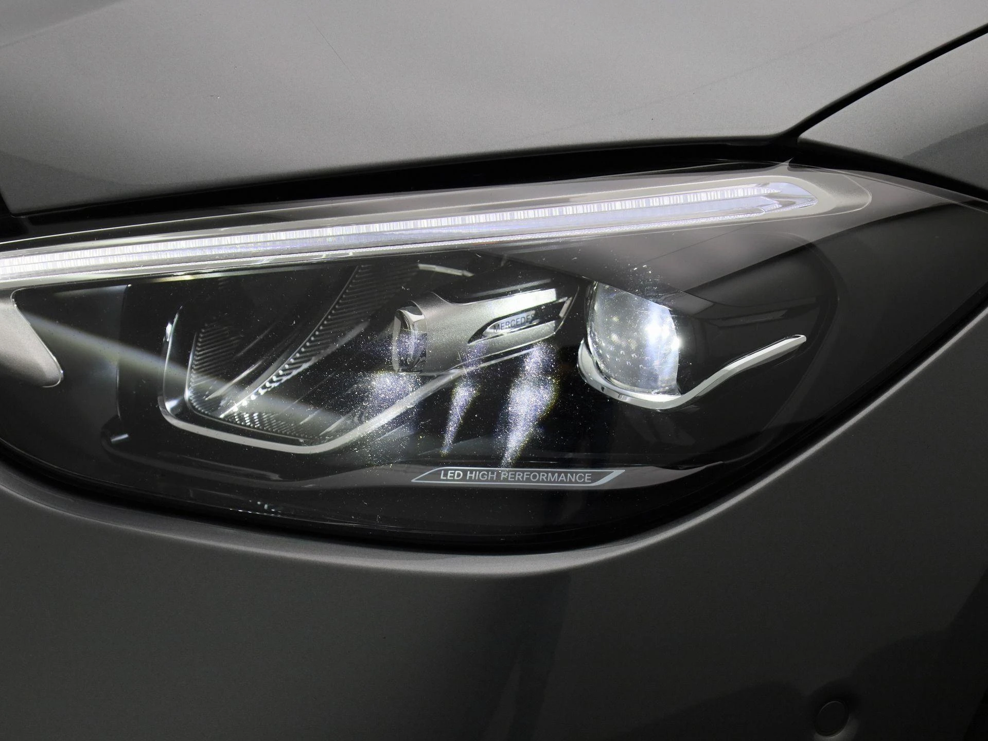 Mercedes-Benz-C-Klasse-image-15