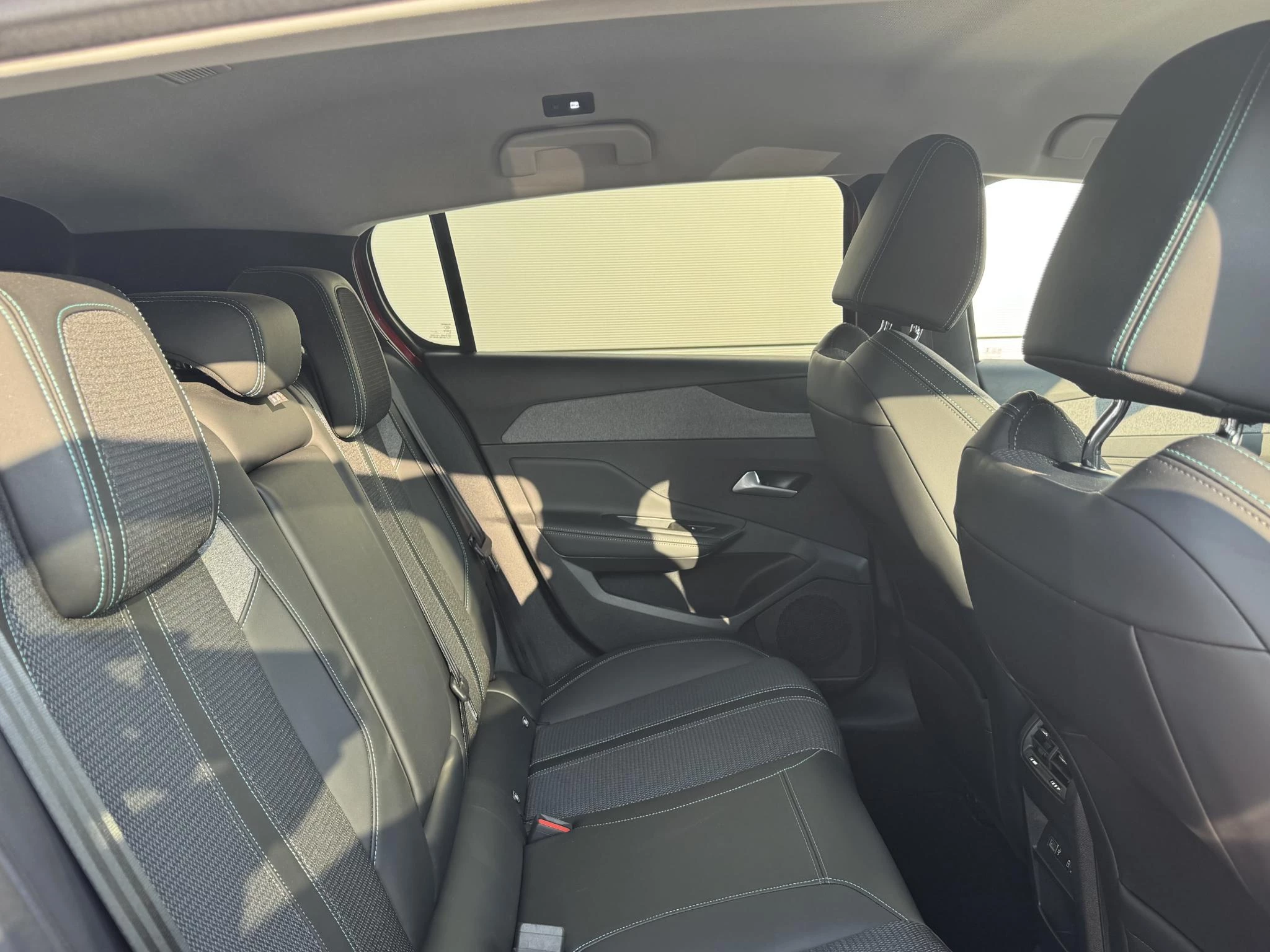 Peugeot-308-image-28