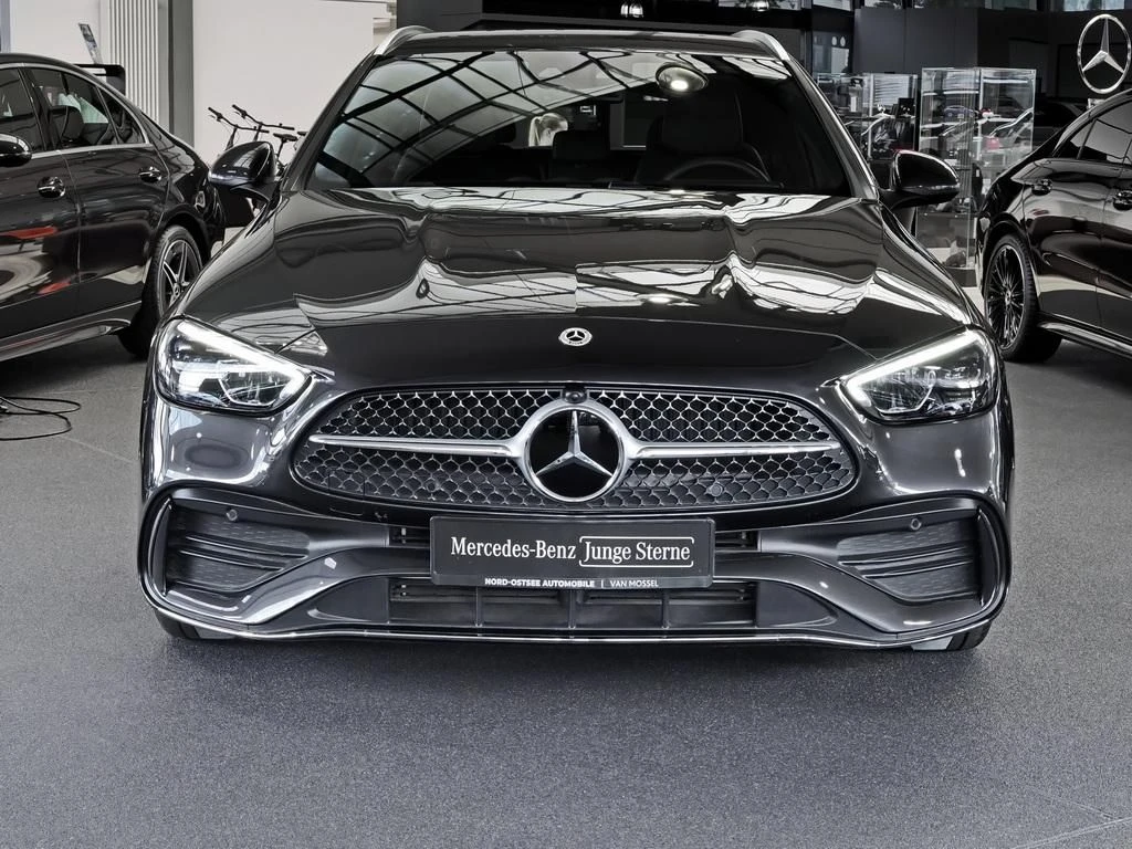 Mercedes-Benz-C-Klasse 300-image-2