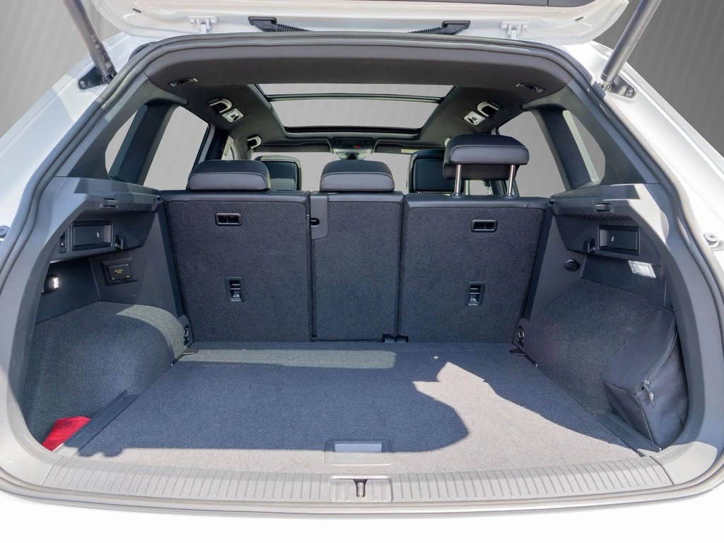 Volkswagen Tiguan 2.0 TDI DSG 4Motion R-Line Pano, AHK