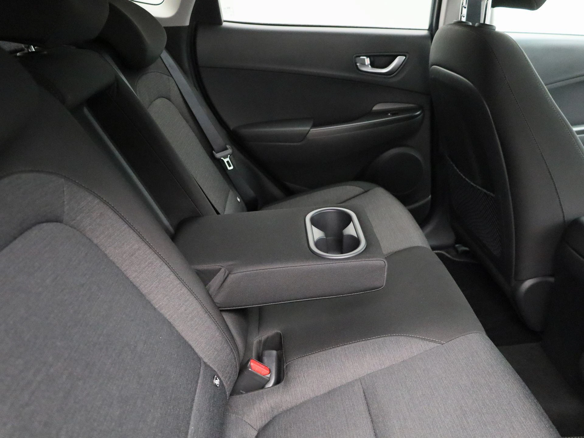 Hyundai-Kona-image-41