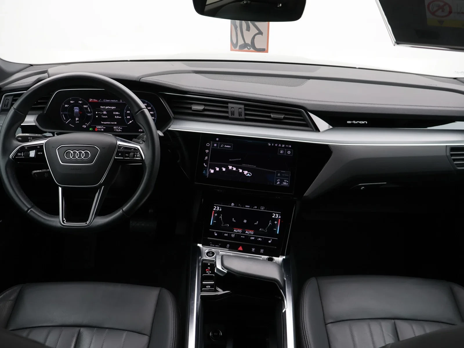 Audi e-tron Sportback Audi e-tron Sportback S line 55 QUATTRO 408PK *AUTOMAA*LEDER*CAMERA*ACC*PDC*VIRTUAL COCKPIT*NAVI*APP
