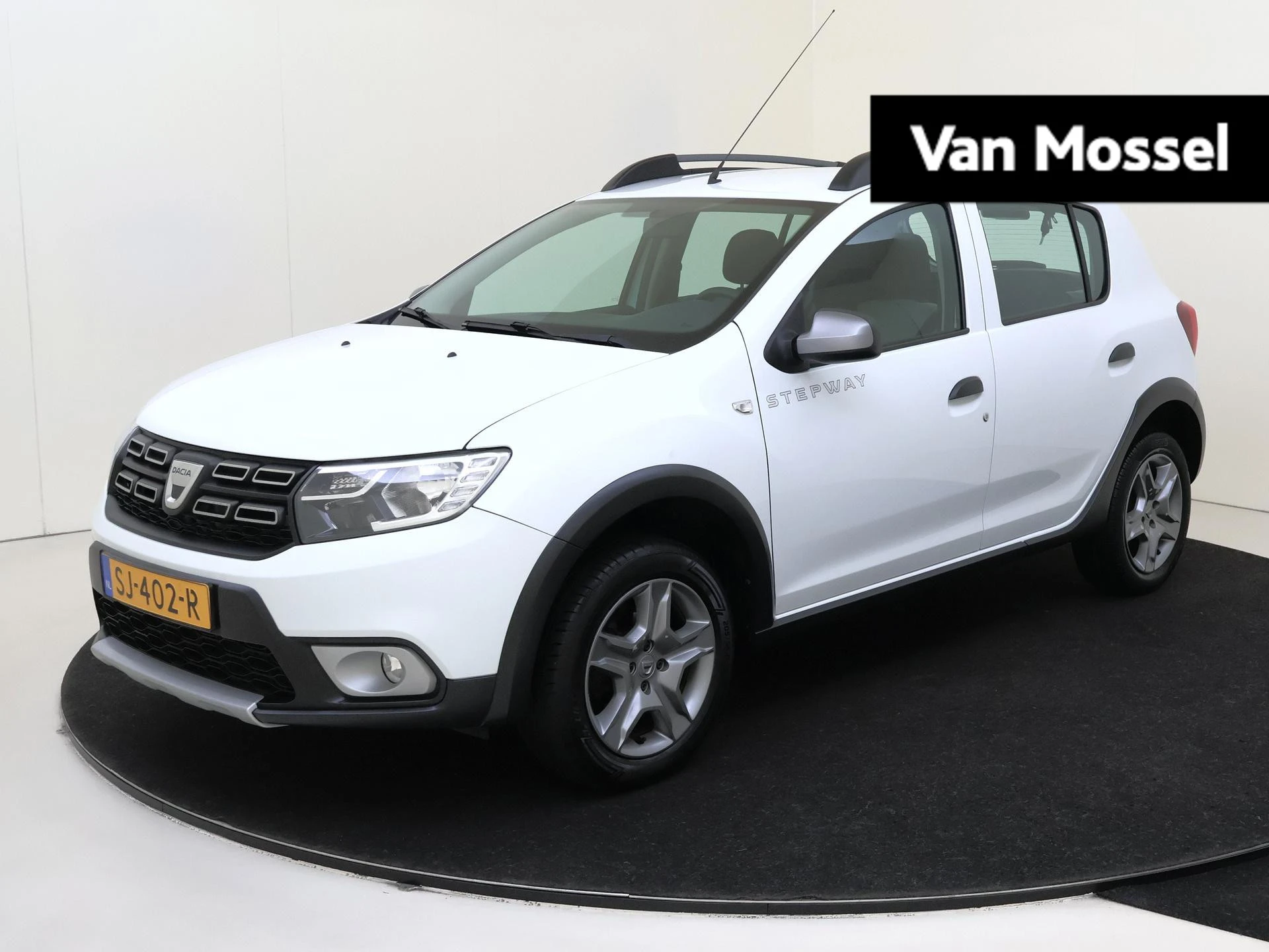 Dacia-Sandero Stepway-image-0