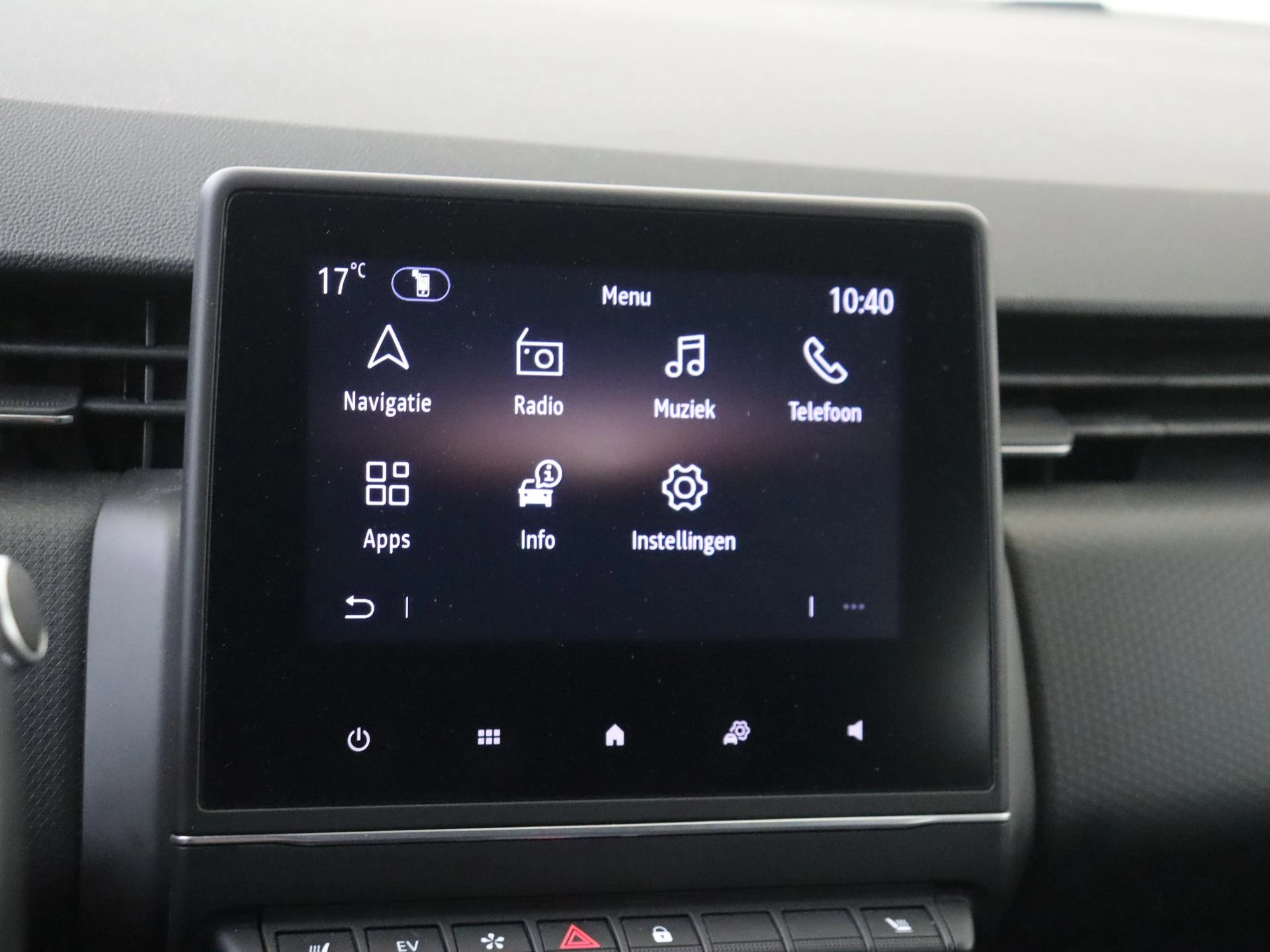 Renault-Clio-image-15