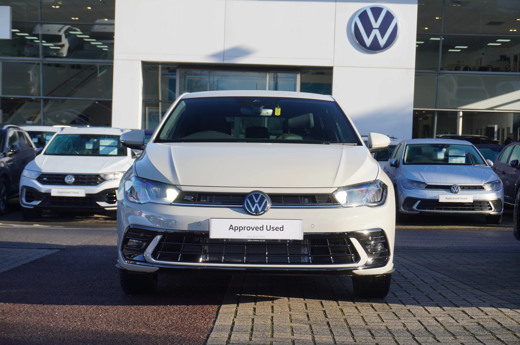 Volkswagen-Polo-image-6