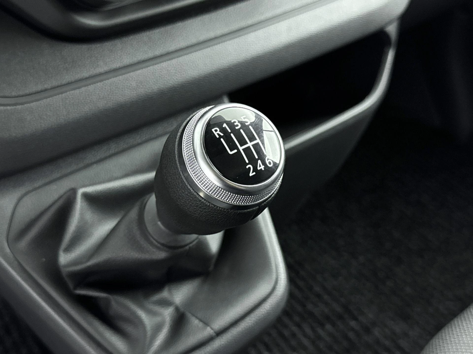 Renault-Trafic-image-7