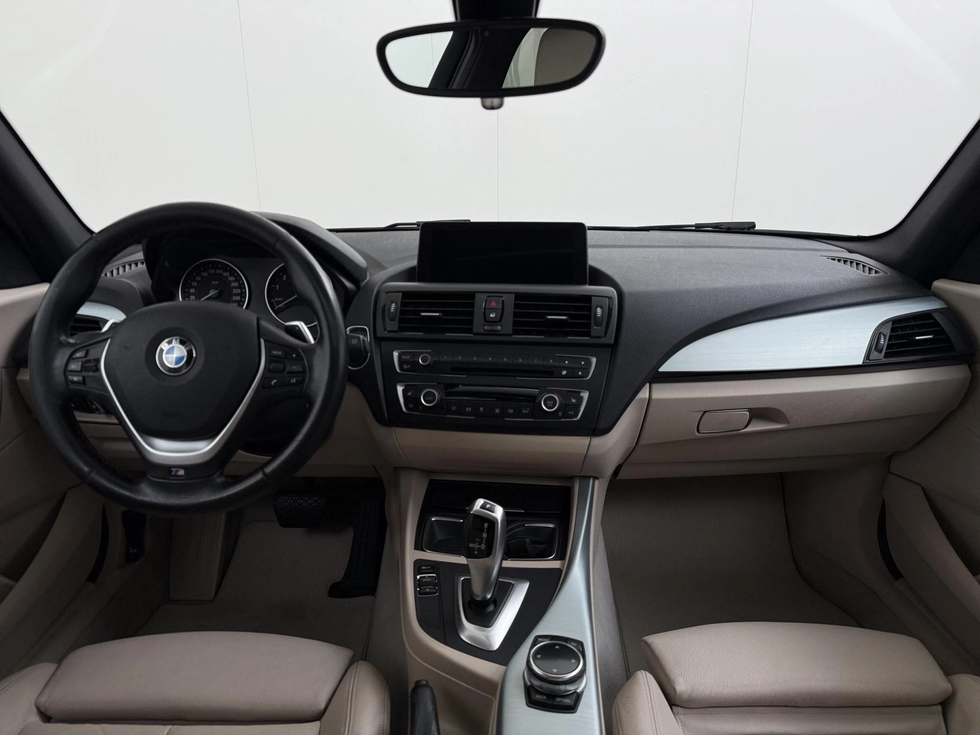 BMW-1 Serie-image-18