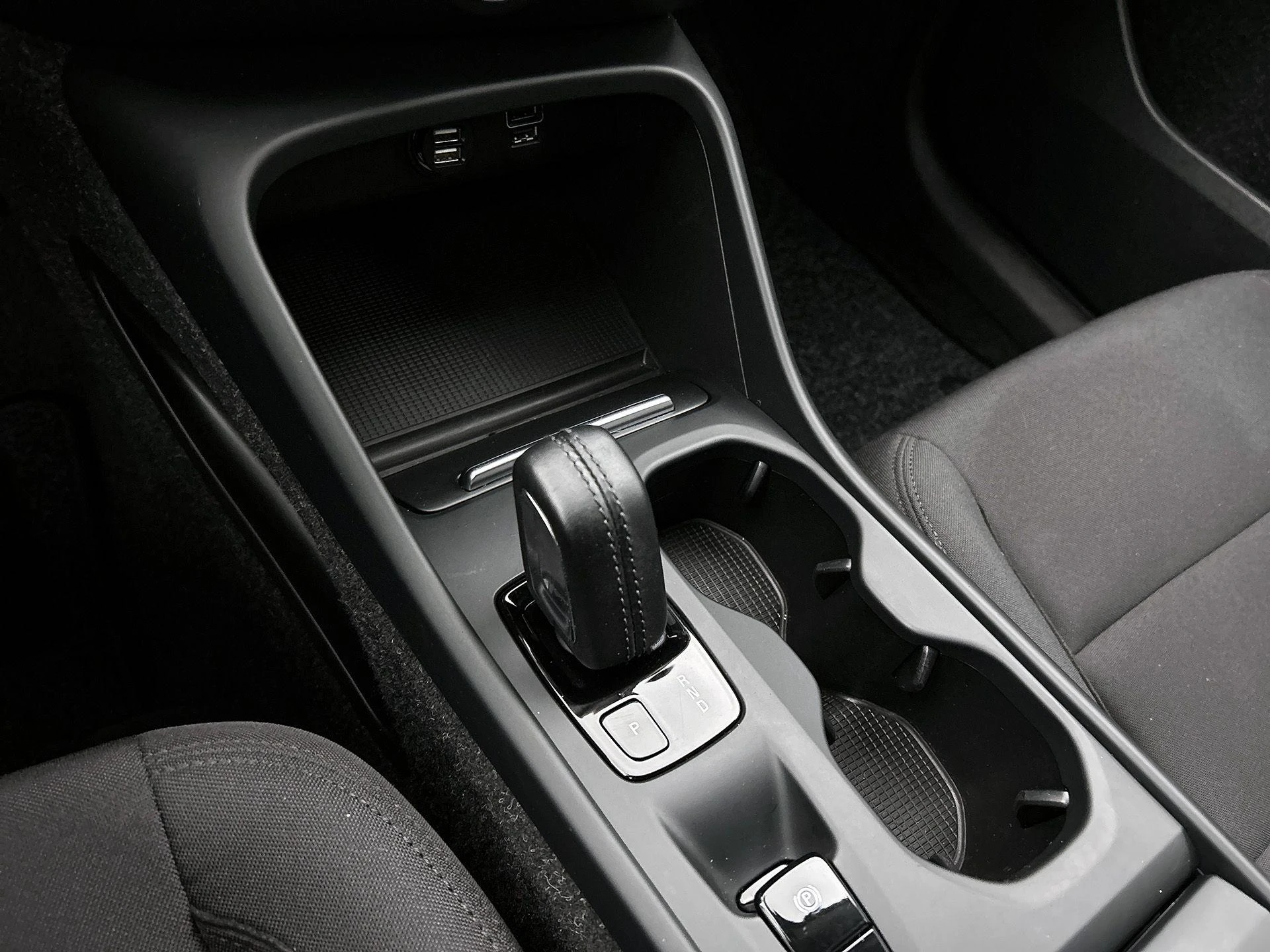 Volvo-XC40-image-19