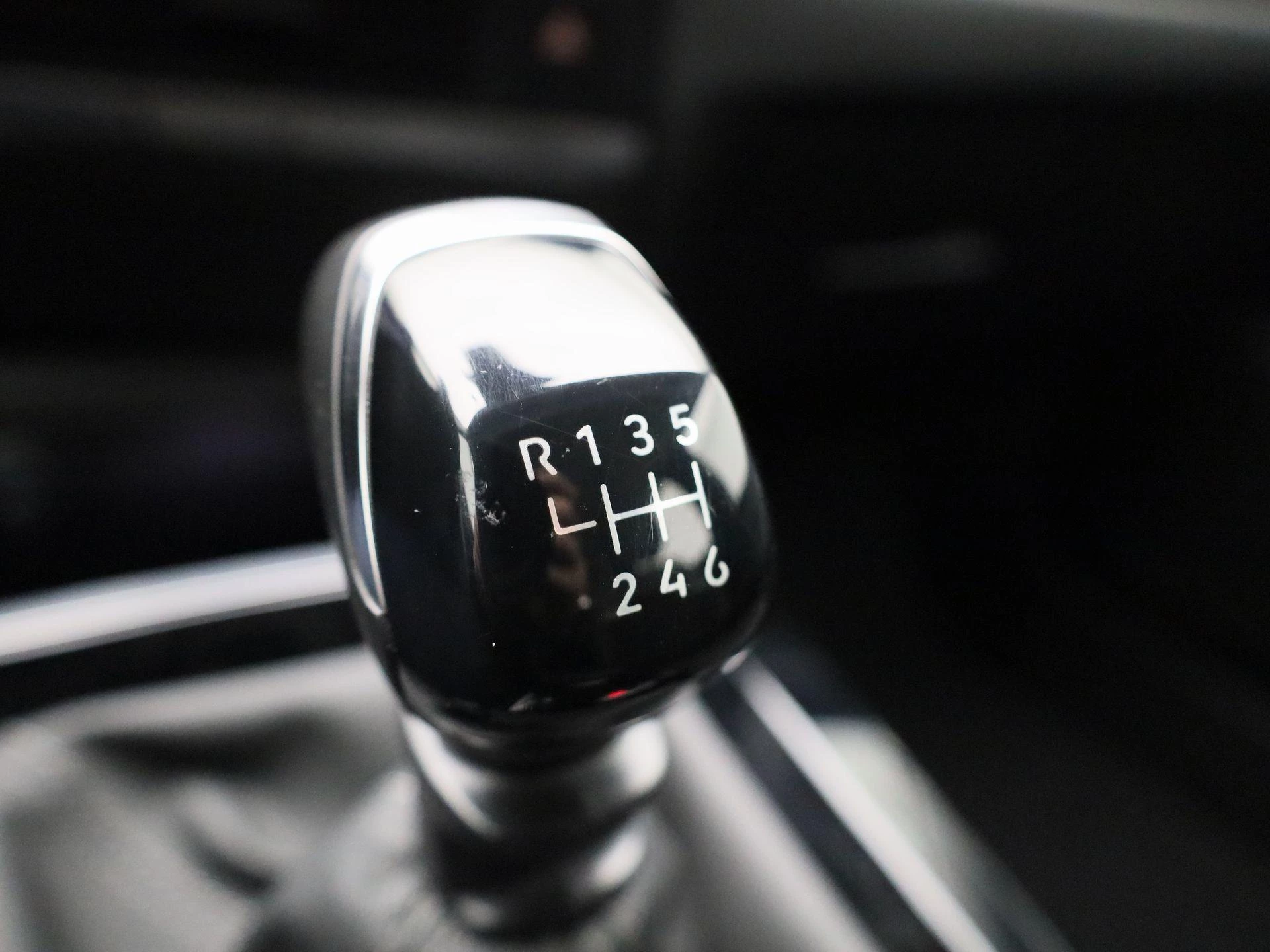 Opel-Astra-image-17