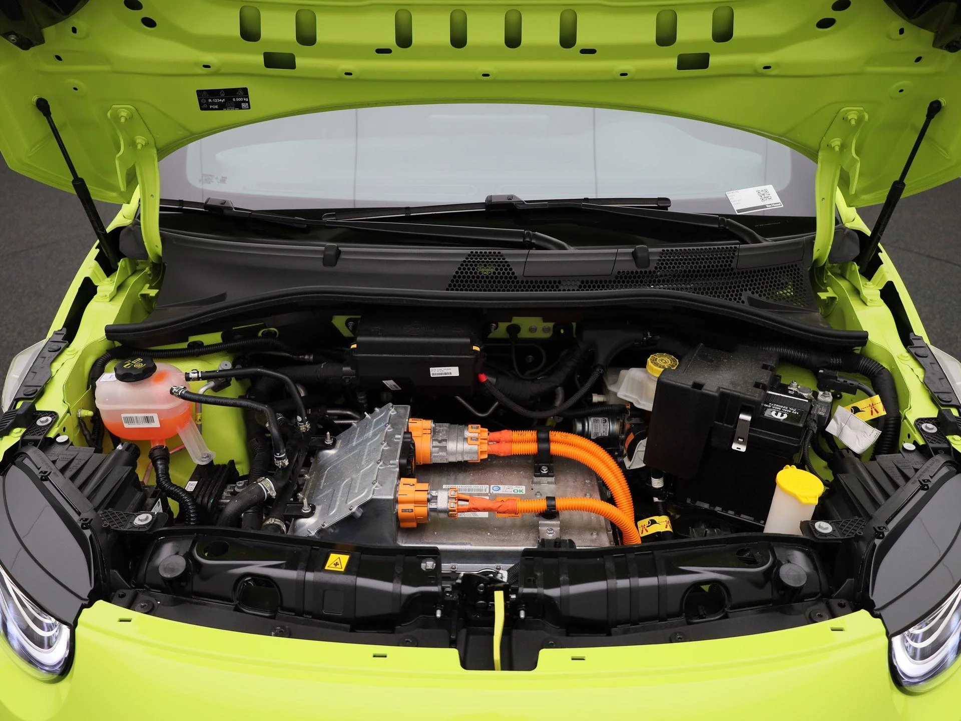 Abarth-500C-image-43