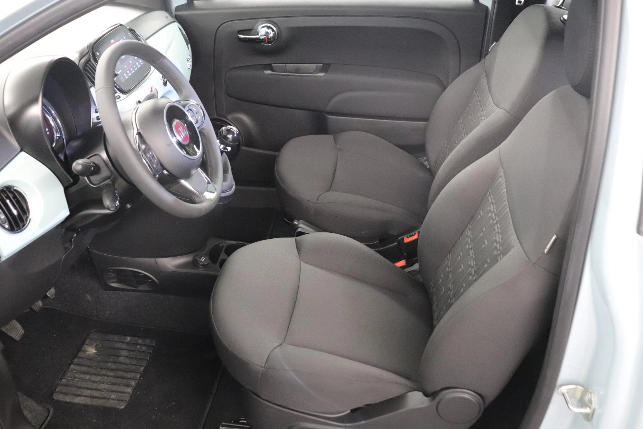 Fiat 500 (3-d) 1.0 Hybrid 70 Dolcevita 51kW