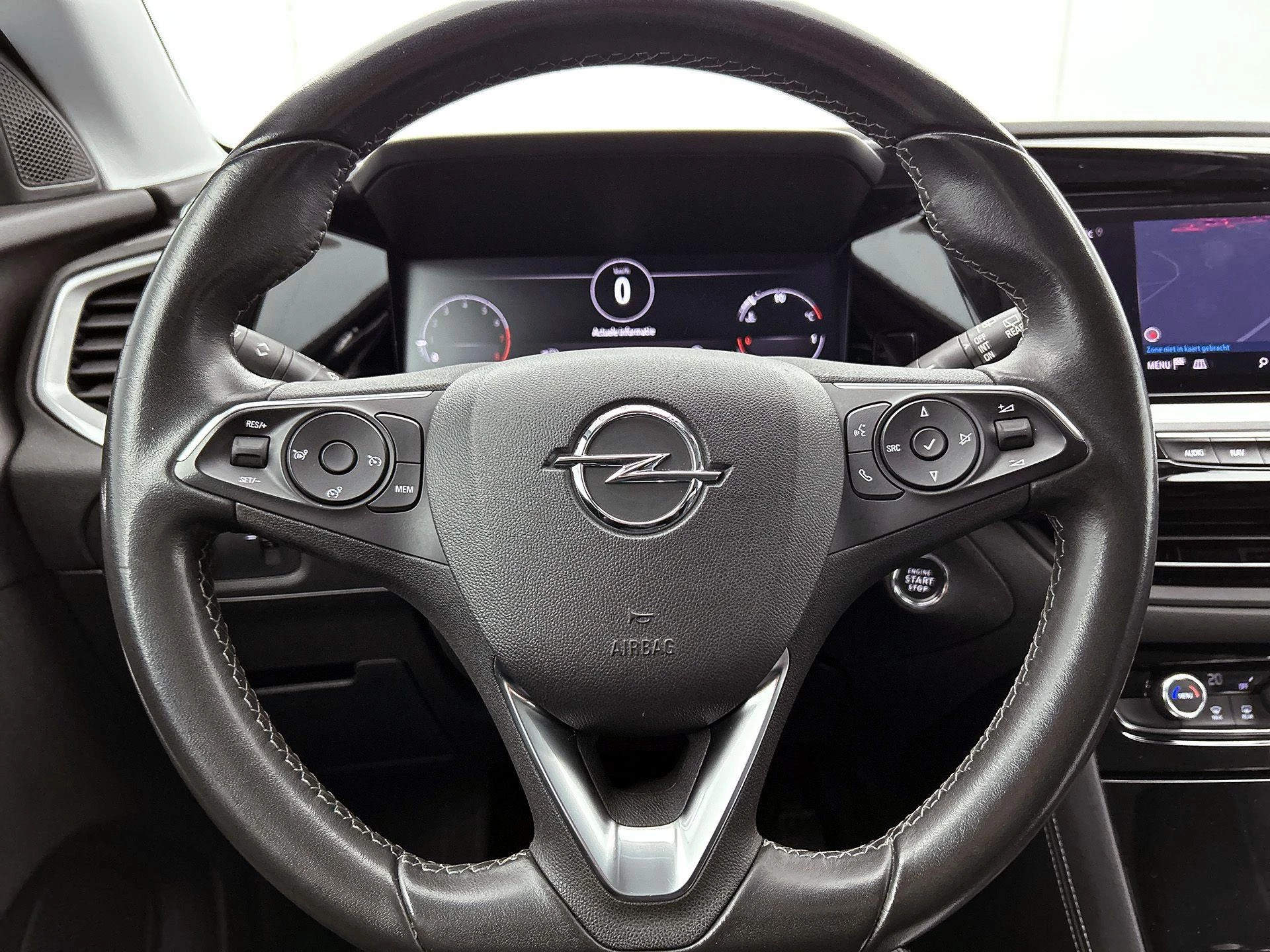 Opel-Grandland-image-29