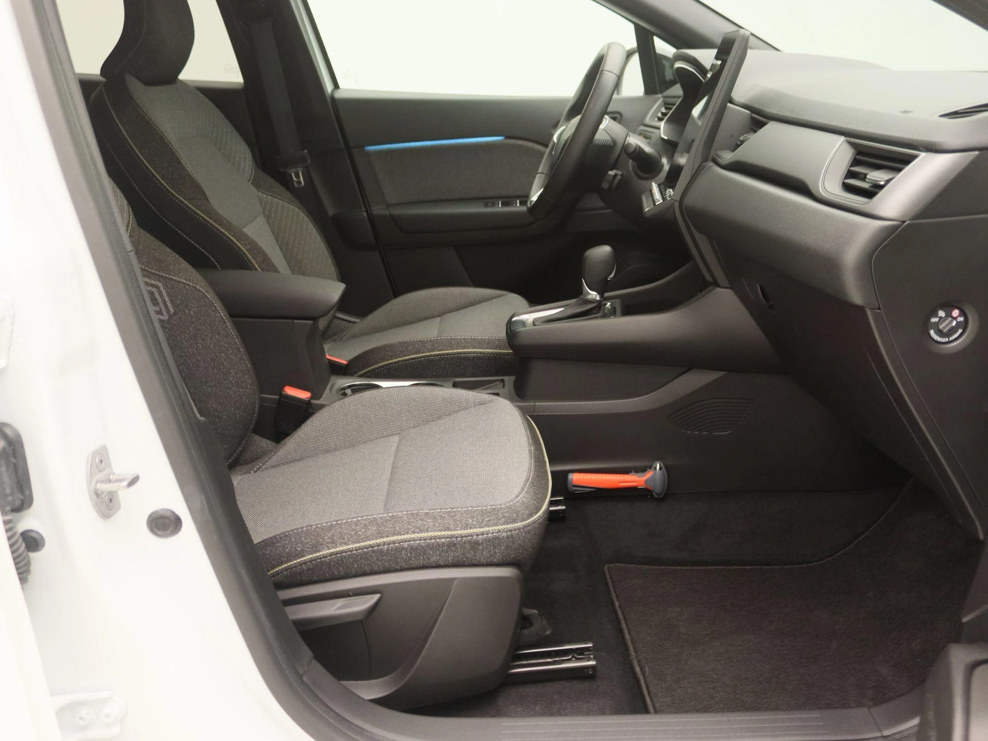 Renault-Captur-image-23